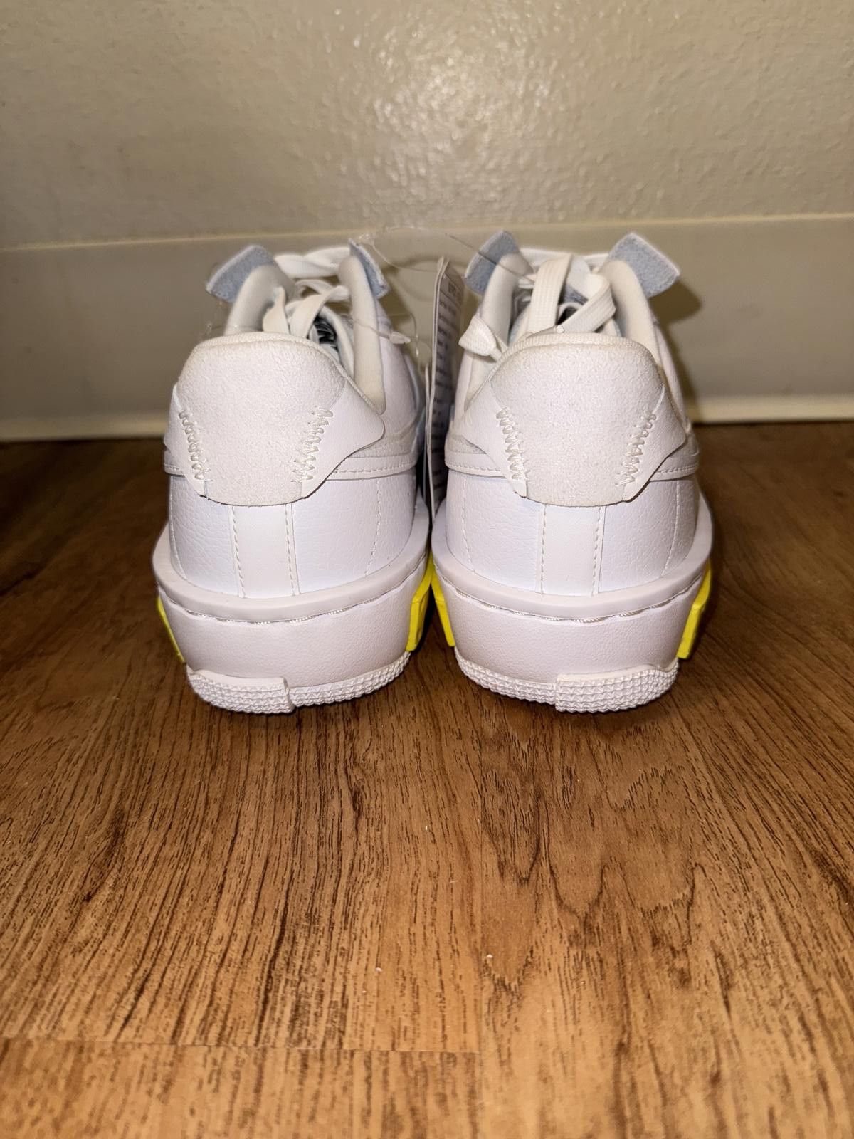 Nike Nike air Force Fontanka White Optic Yellow Sample (Women’s) Size US 7 / IT 37 - 2 Thumbnail