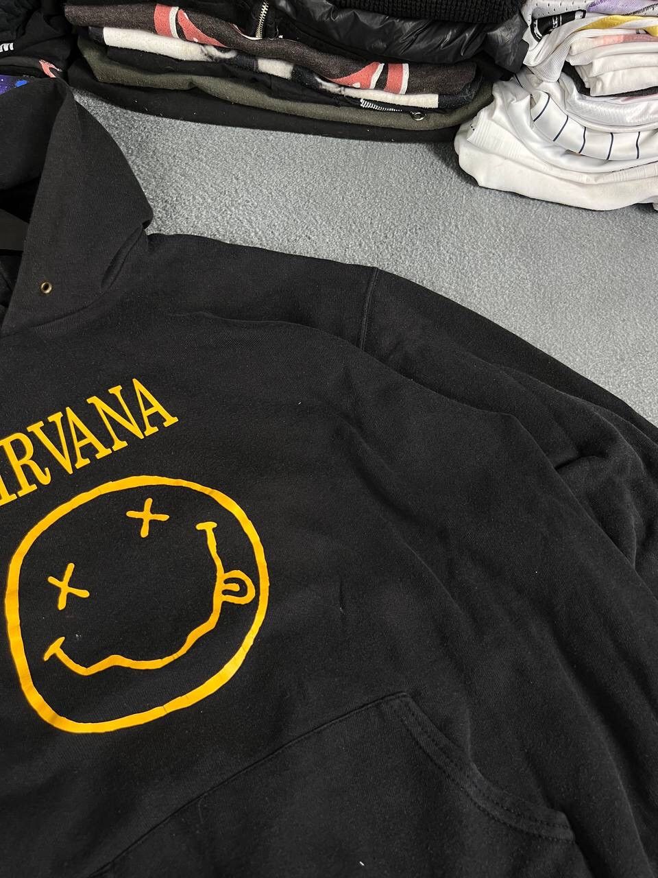 Nirvana Vintage Nirvana Hoodie Smile Face Rock Band Y2K 90s Size US XL / EU 56 / 4 - 4 Thumbnail