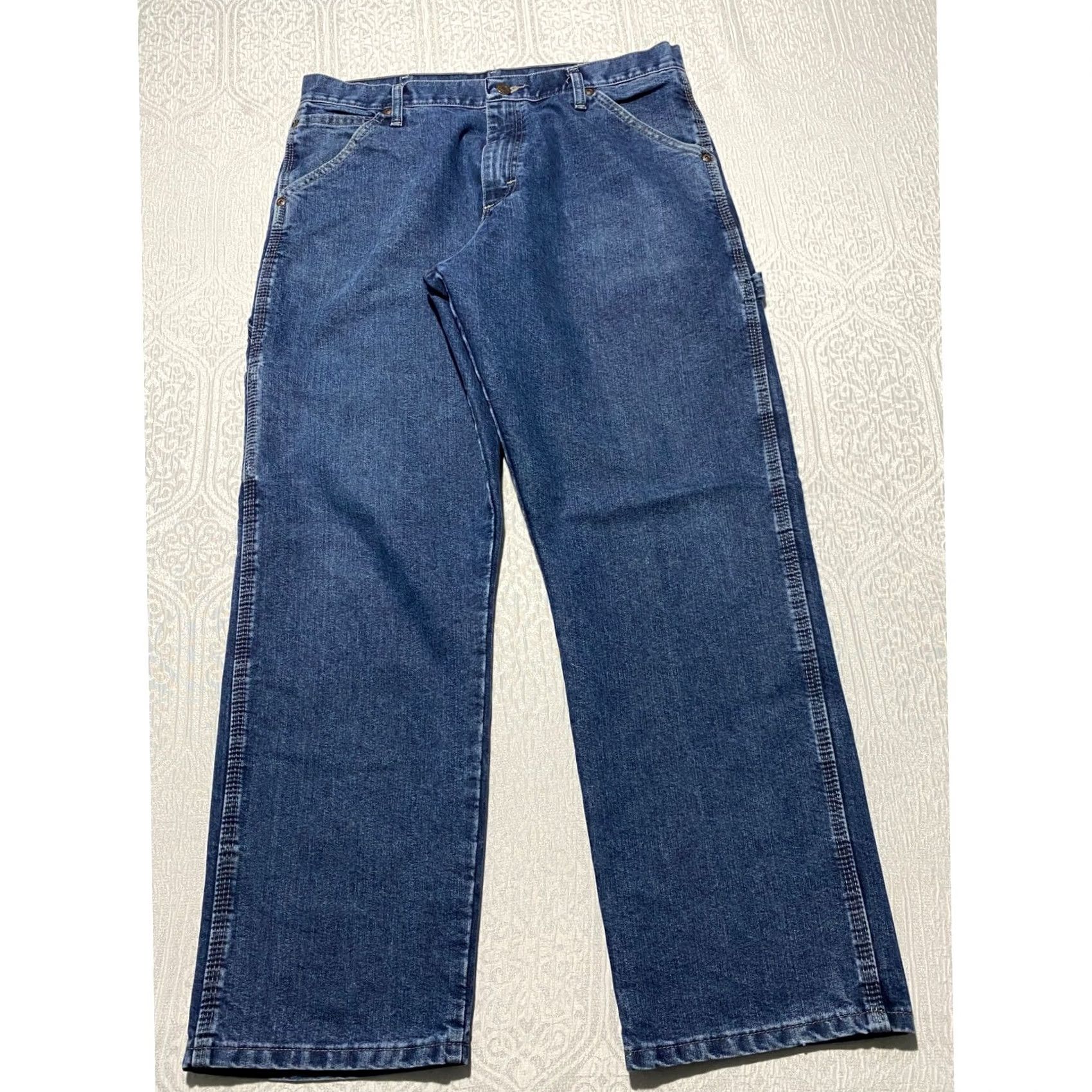 Wrangler Wrangler Jeans Carpenter 34x30 Blue Medium Wash Denim Relaxed Fit Utility Pockets Logo Men Regular Inseam 30 Cargo Pocket Workwear Size US 34 / EU 50 - 2 Thumbnail