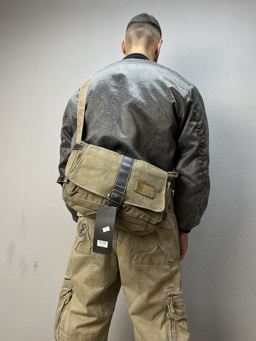 Diesel Diesel sling bag Vintage Y2K multi pocket bag military 90s
