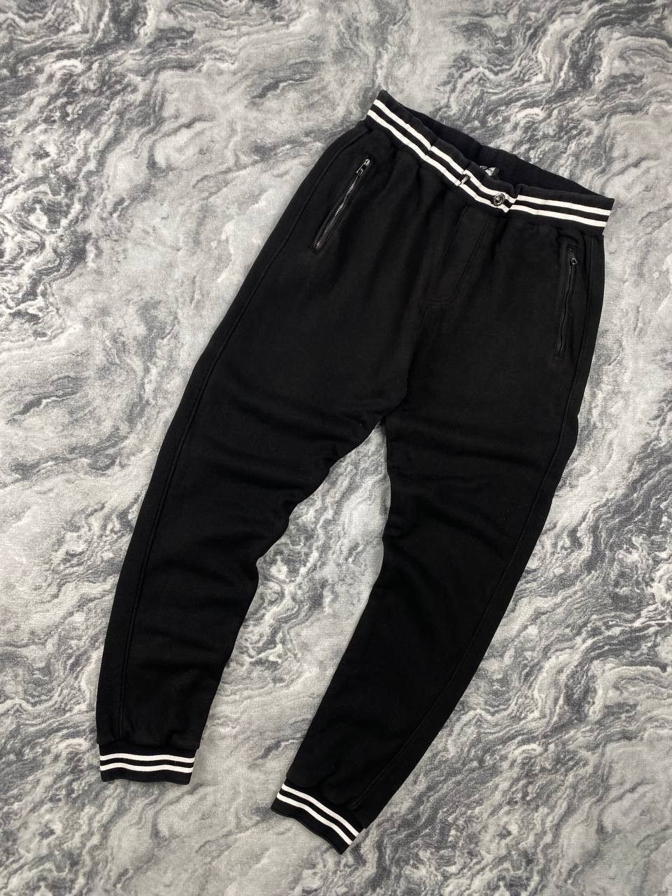 Dolce & Gabbana Dolce & Gabbana Metal Logo Sweatpants Size US 34 / EU 50 - 1 Thumbnail