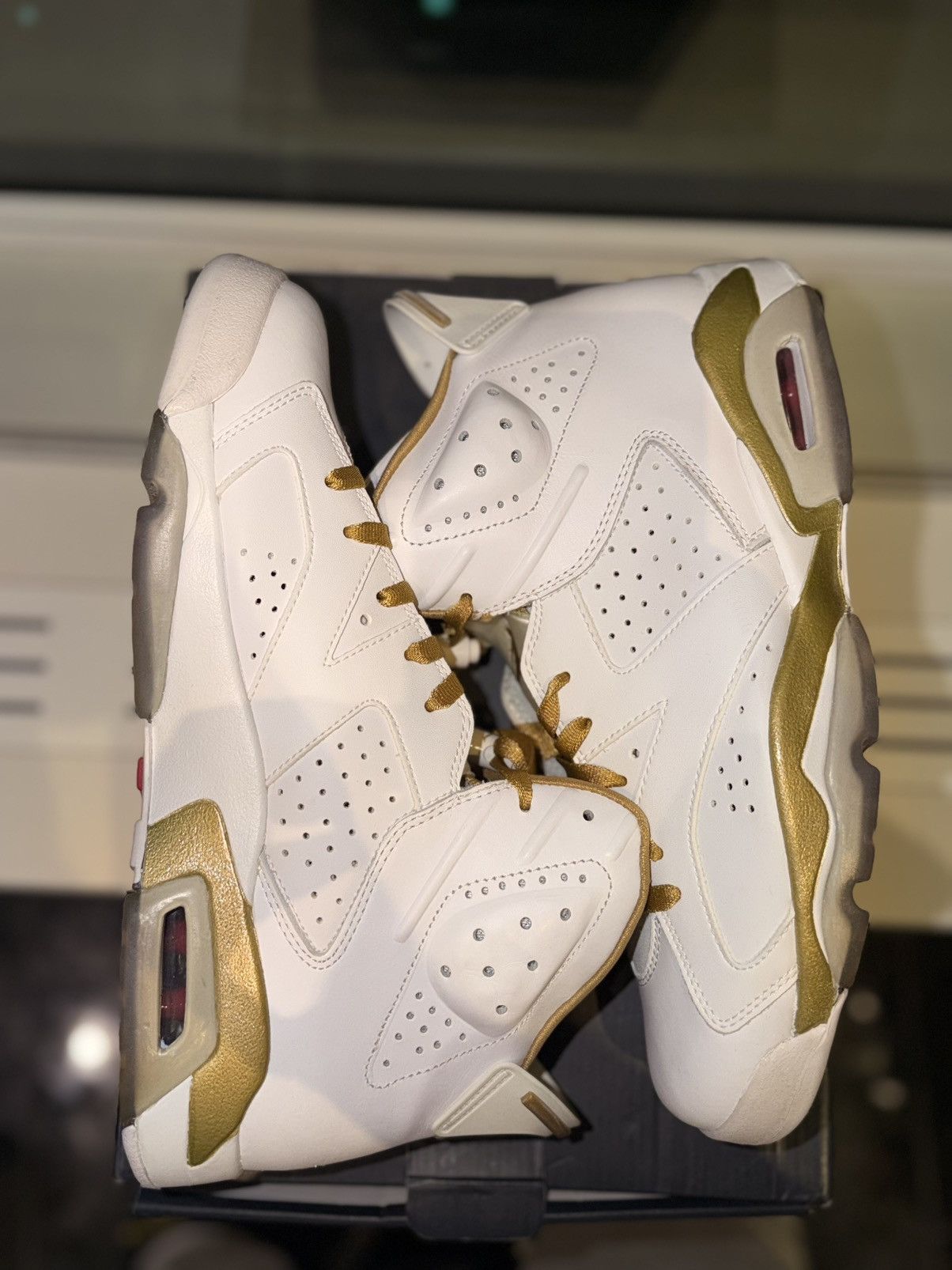 Jordan Brand 2012 Air Jordan VI (6) Golden Moments Half pack Size US 11 / EU 44 - 1 Thumbnail