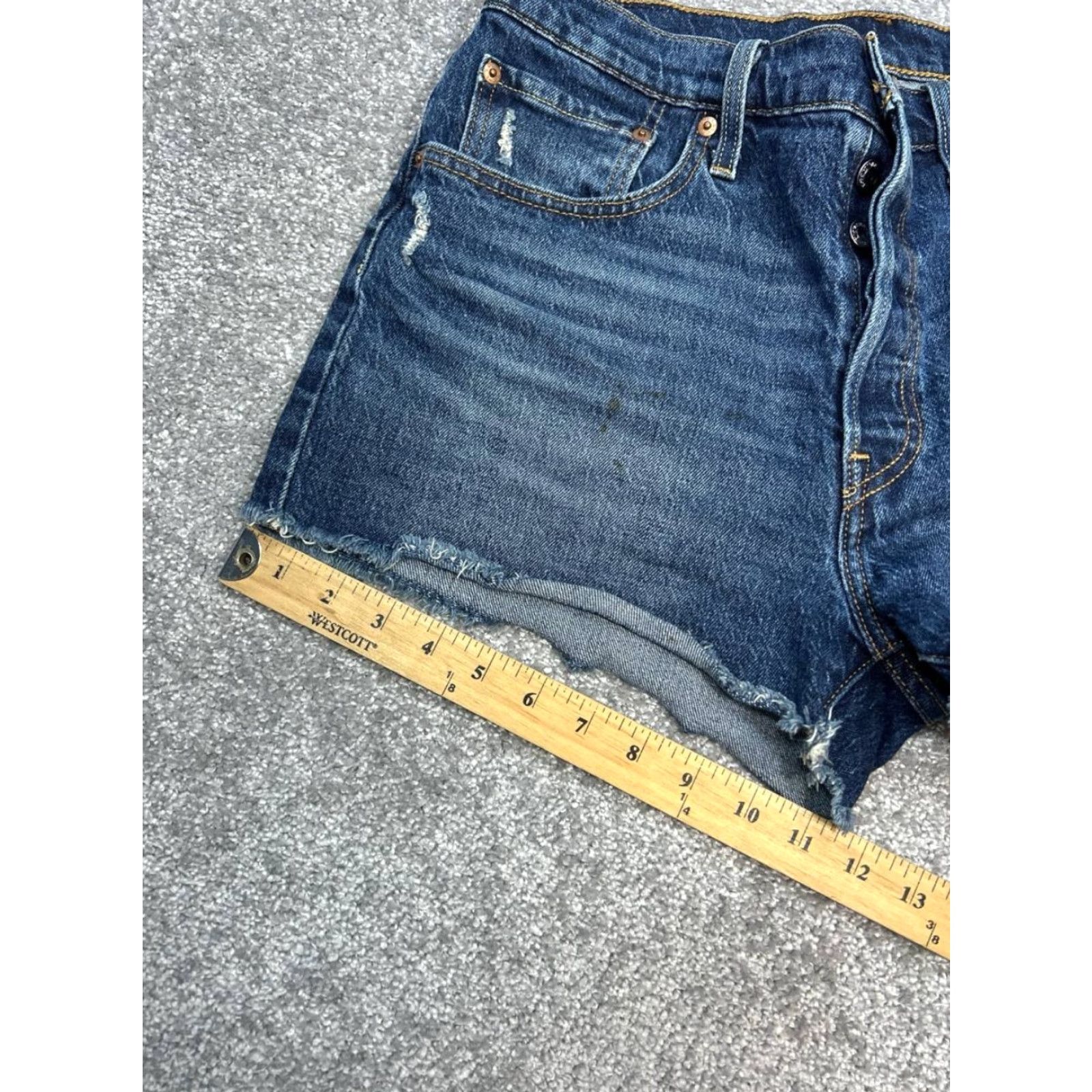 Levi's Levi's 501 Shorts Womens 31 Blue Cut Off Distressed Denim Logo Cotton Frayed Hem Size 24" / US 00 / IT 34 - 5 Thumbnail