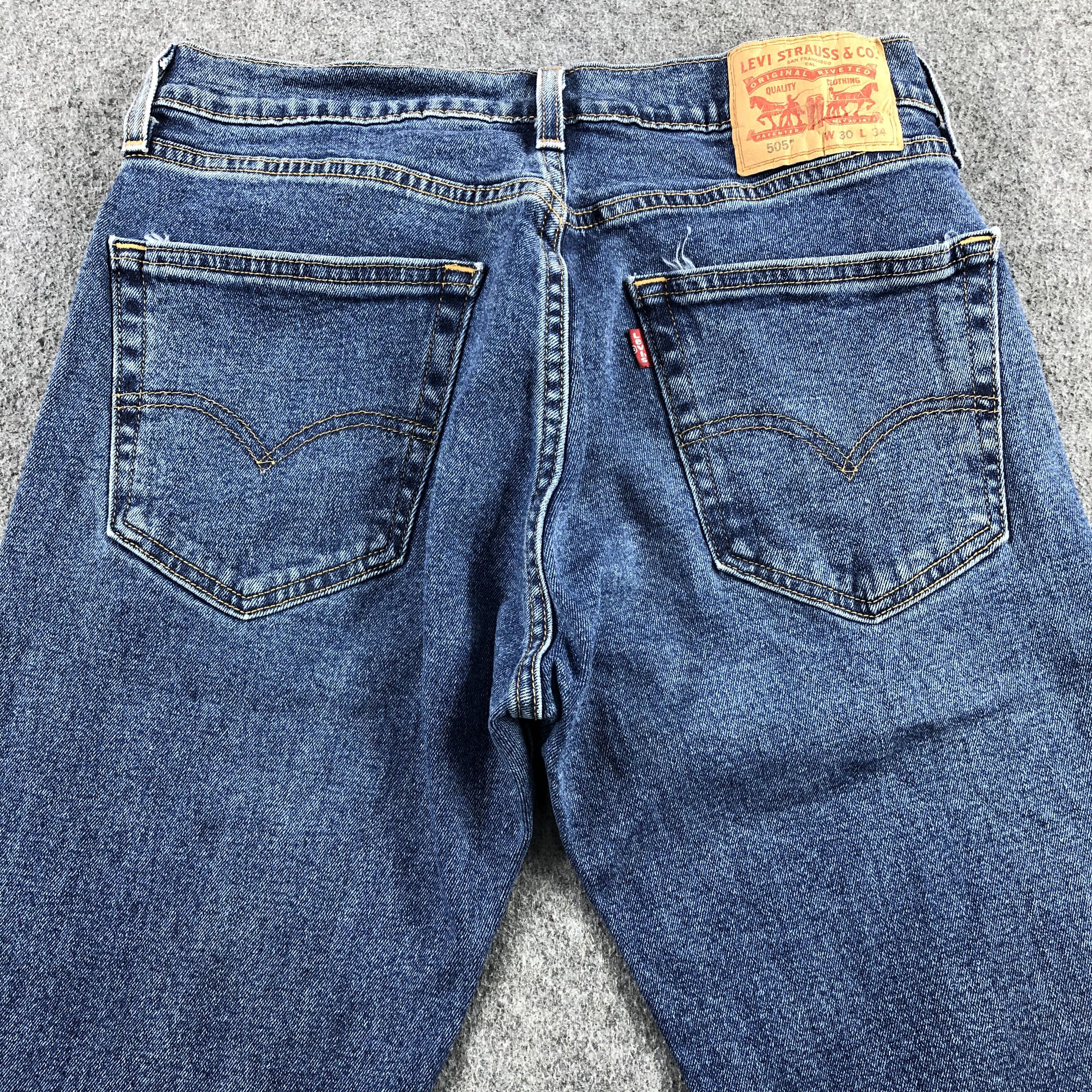 Levi's Vintage Blue Wash Levis 505 Jeans-J2089 Size US 31 - 4 Thumbnail