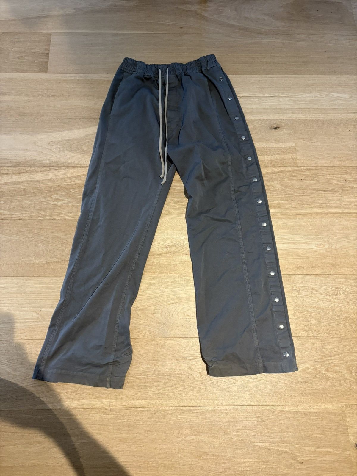 Rick Owens Rick Owens grey button pants Size US 33 - 1 Thumbnail