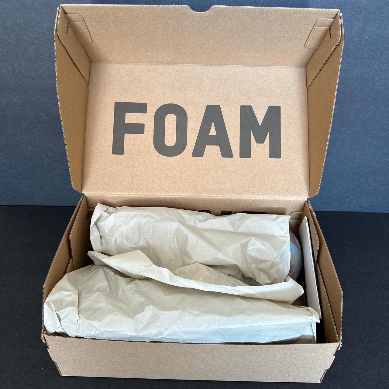 Adidas × Kanye West adidas Yeezy Foam RNNR MX Sand Grey Size 8 Size US 8 / IT 38 - 4 Thumbnail