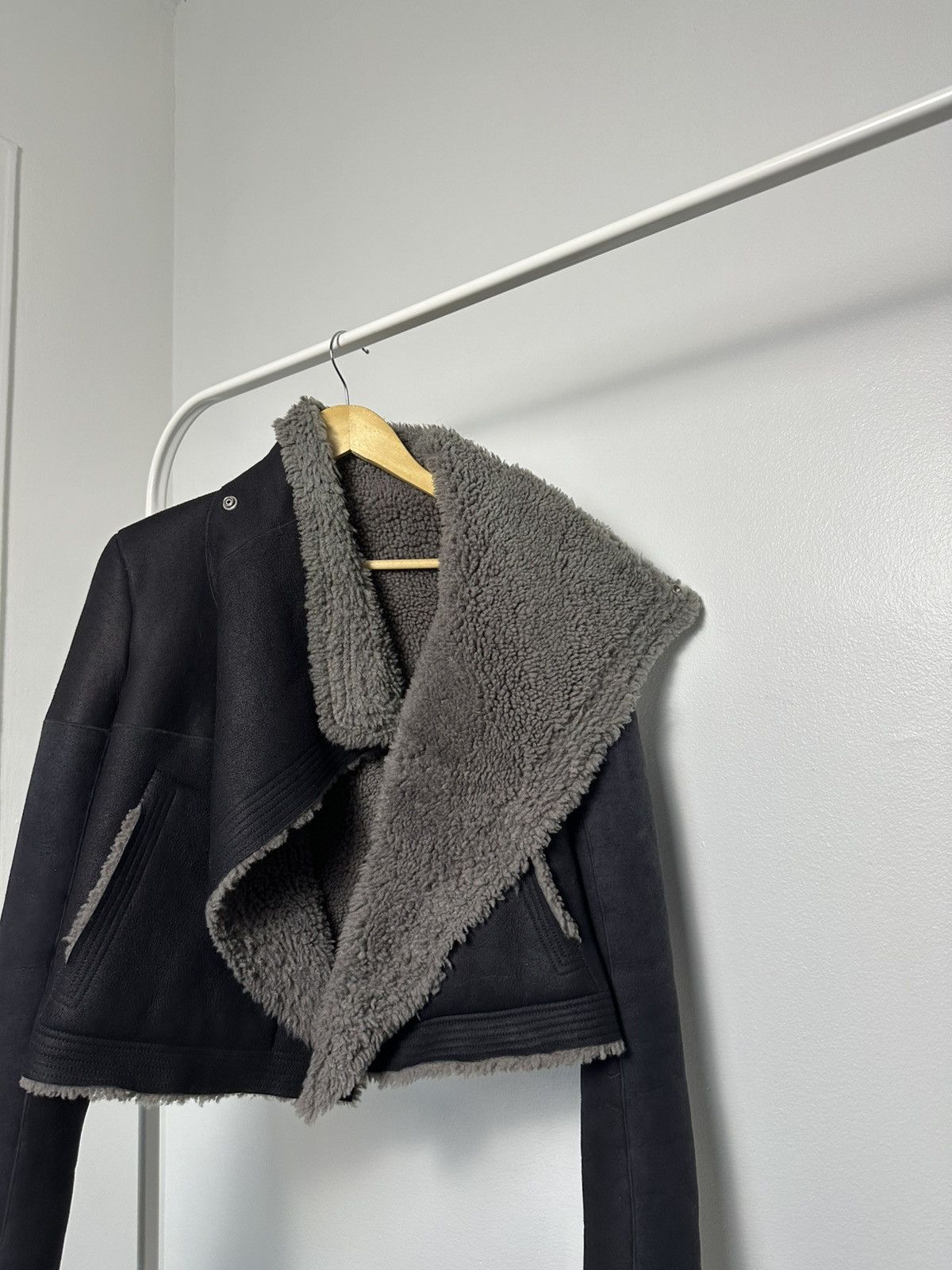 Rick Owens Rick Owens Women's Shearling Jacket W/ Tags US 8 IT 44 Size M / US 6-8 / IT 42-44 - 5 Thumbnail