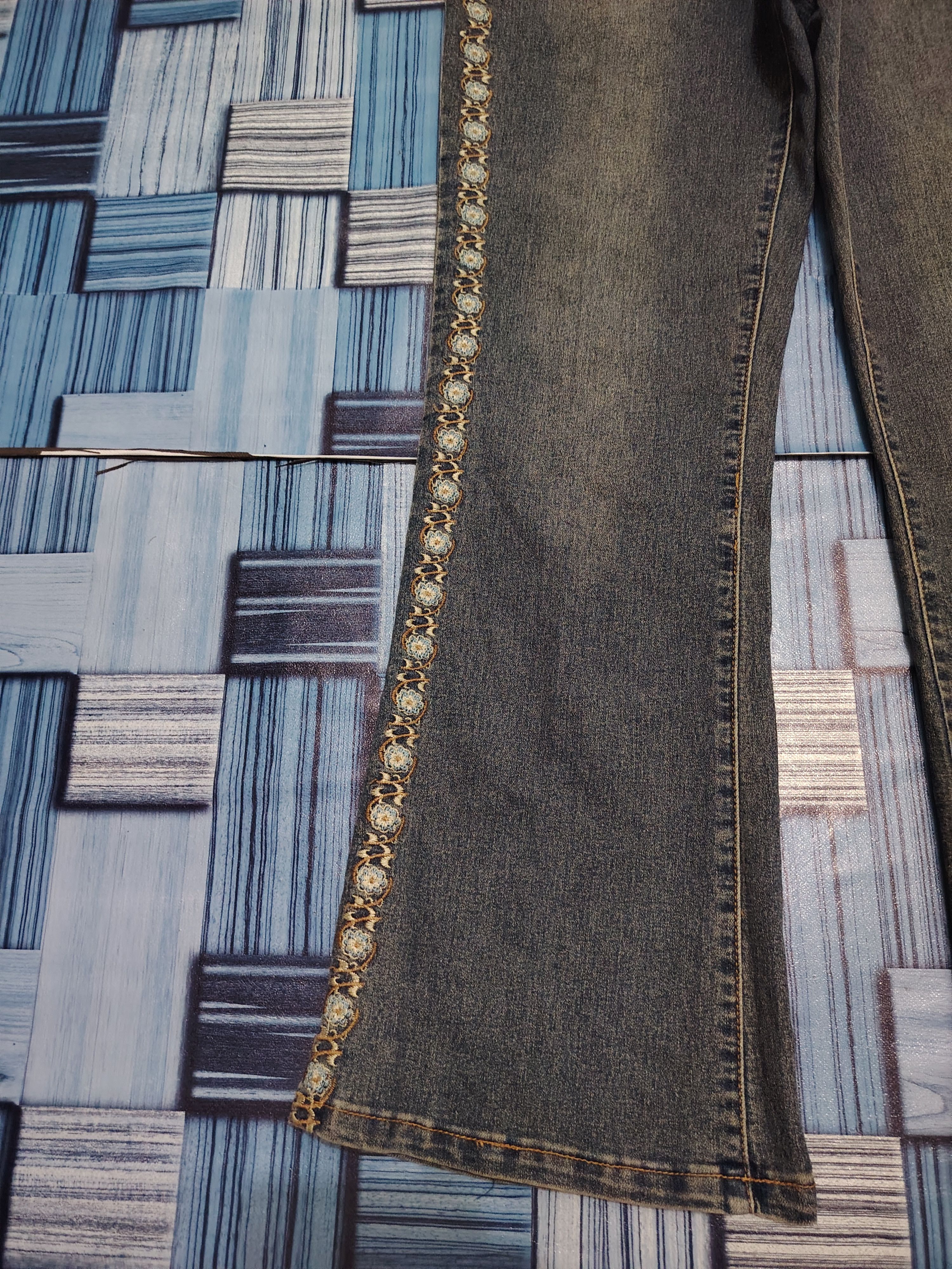 If Six Was Nine × Japanese Brand Insane Bootcut Aofeng Flower Embroidered Side Flared Jeans Size US 30 / EU 46 - 15 Thumbnail
