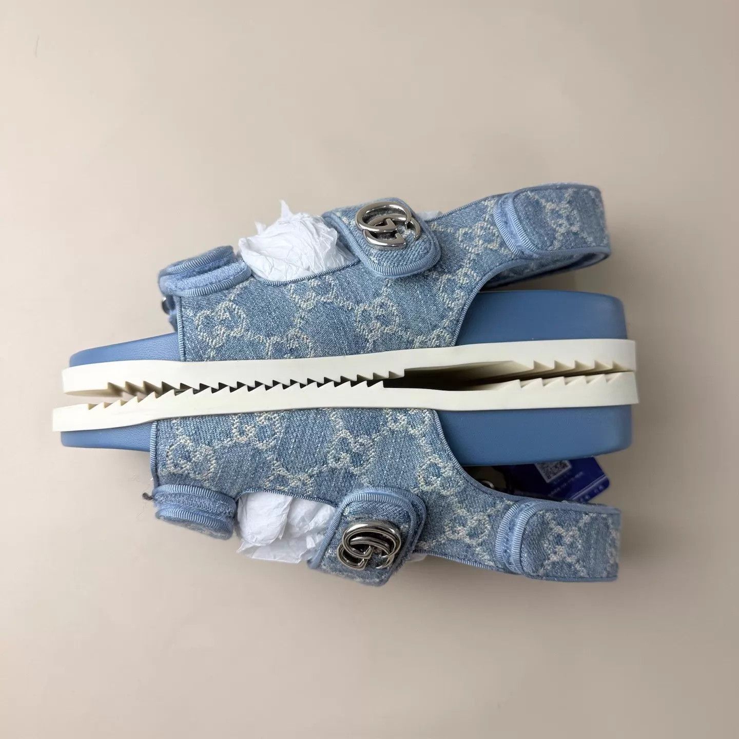 Gucci Gucci Denim All Over Print Double C Sandals 36.5 Size US 6 / IT 36 - 5 Thumbnail