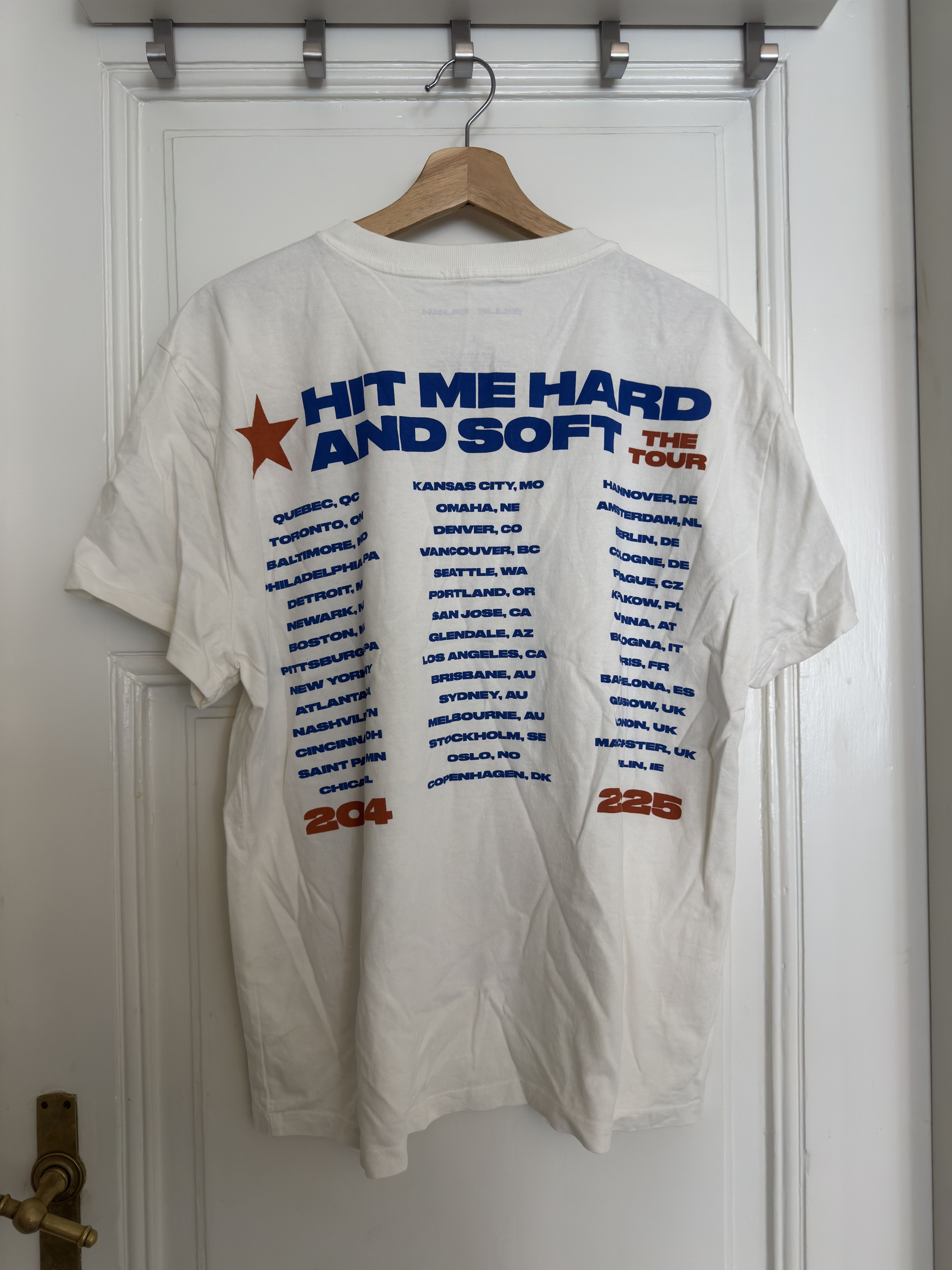 Billie Eilish Billie Eilish Tour T-shirt Merch Size US M / EU 48-50 / 2 - 2 Thumbnail