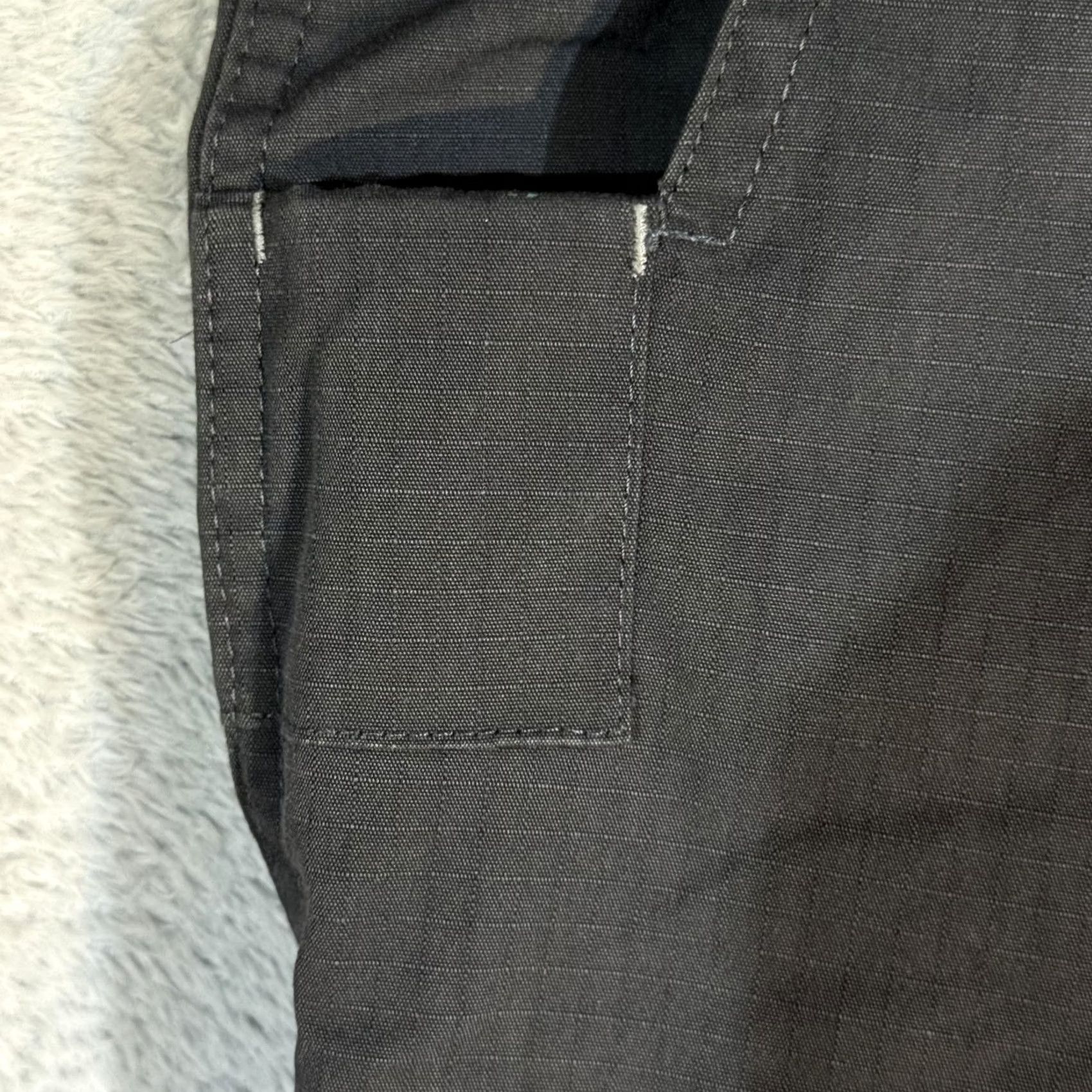 Carhartt Carhartt Pants Mens 36x32 Gray Ripstop Relaxed Fit Workwear Zipper 74533-33 Carhartt Industrial Work Pants Mens Size US 36 / EU 52 - 4 Thumbnail