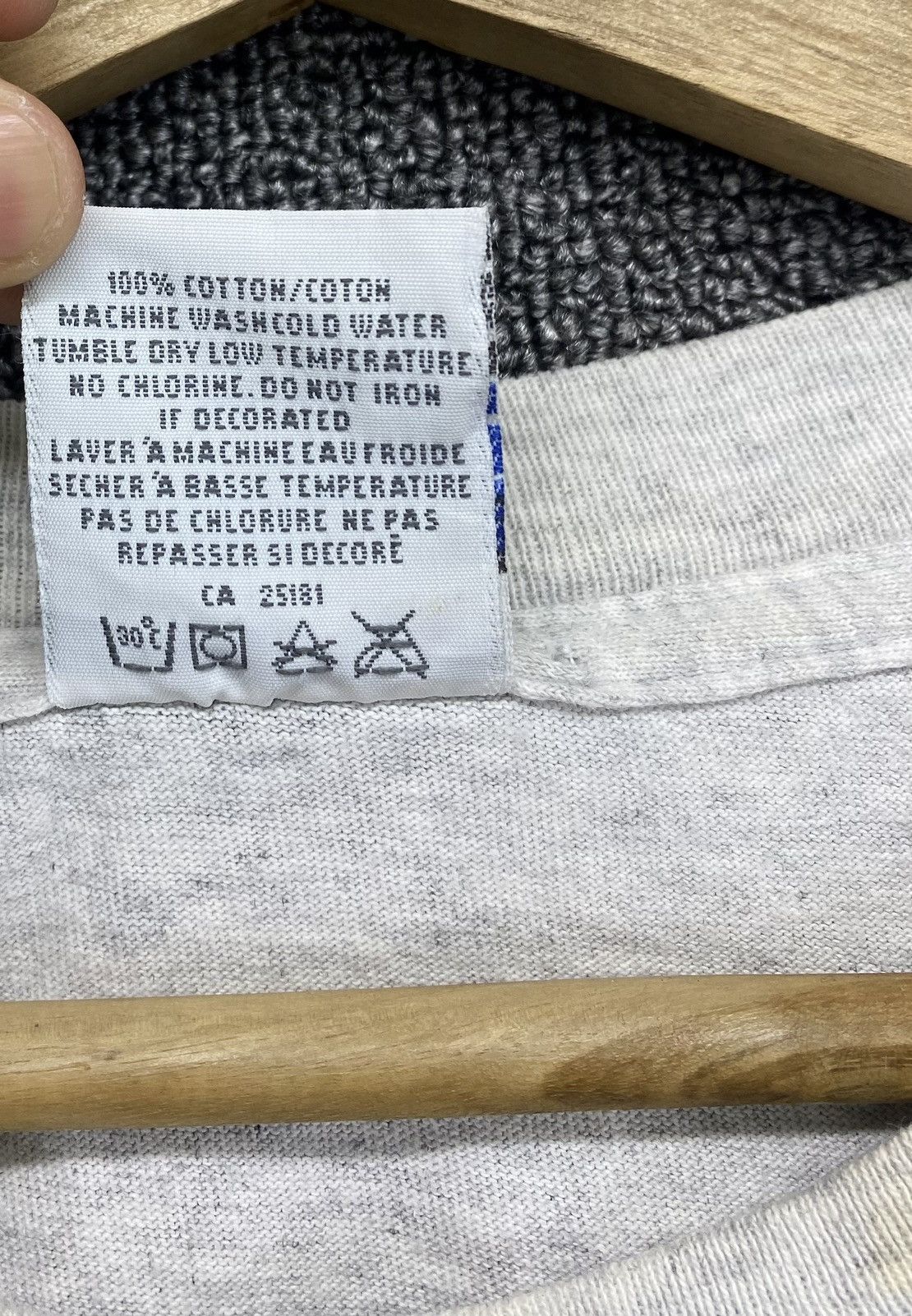 Vintage Vintage Habitats Fullprint Canada Tee T Shirts Size US L / EU 52-54 / 3 - 10 Thumbnail