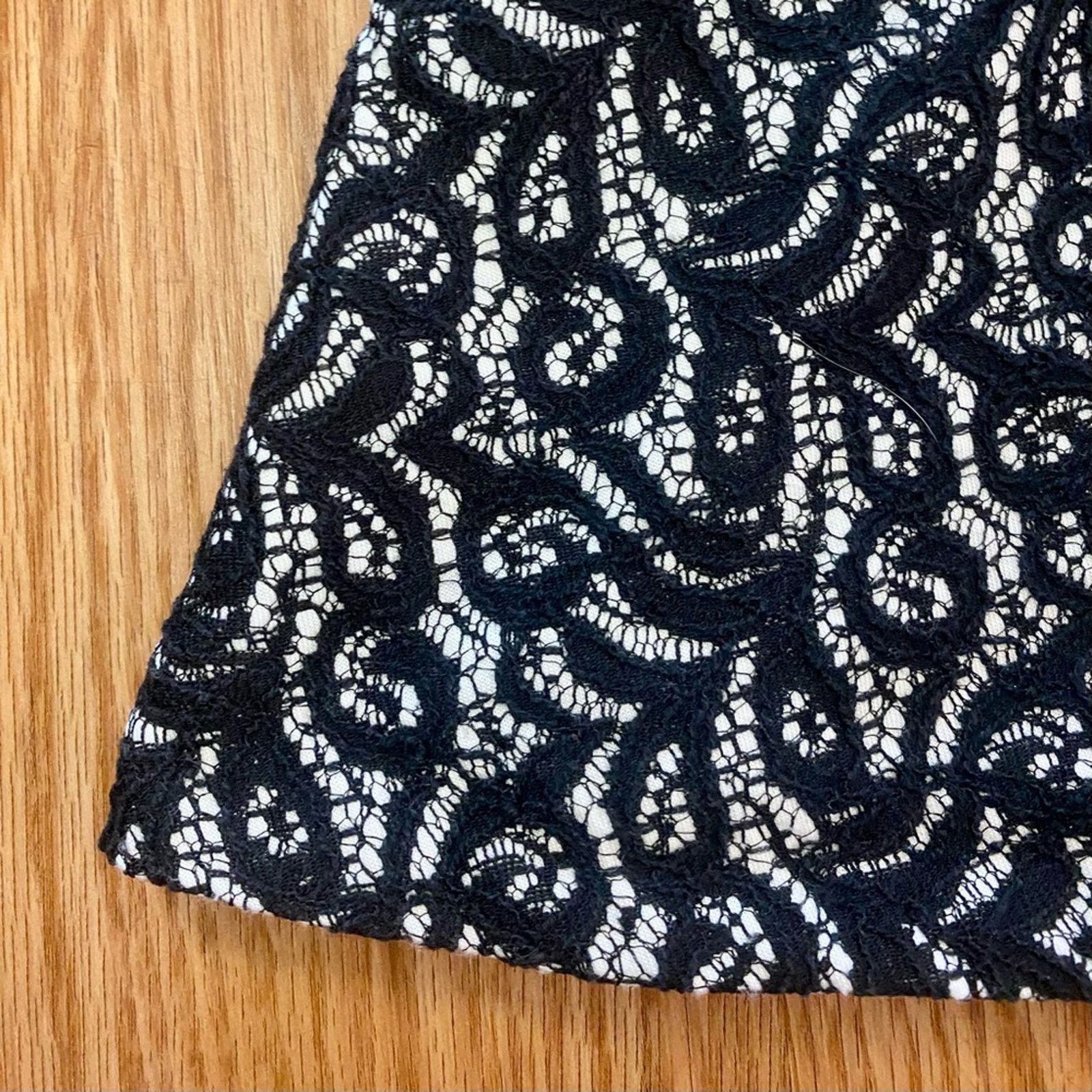 J.Crew J Crew Black Peplum Lace Blouse Top Womens Medium Size M / US 6-8 / IT 42-44 - 7 Thumbnail