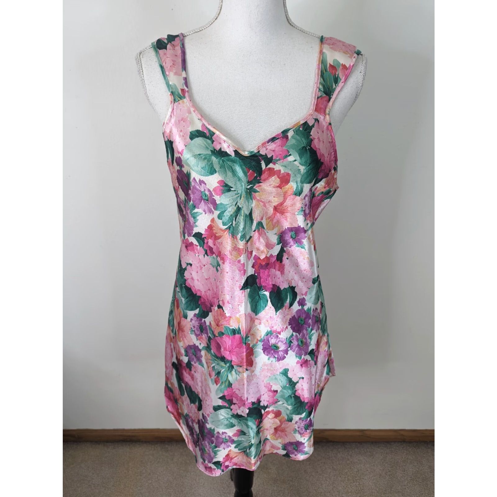 Vintage VINTAGE 2pc SATIN Nylon Floral mini Nightgown Short Sleeve Robe SET Medium D4S Size 32" / US 10 / IT 46 - 4 Thumbnail