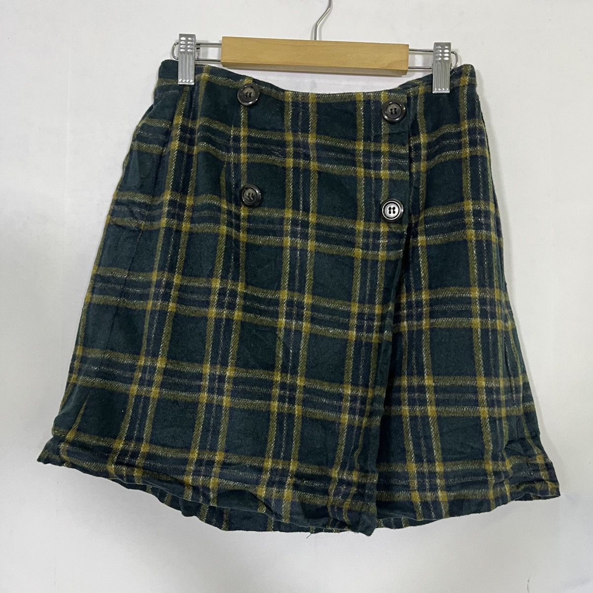 Japanese Brand EARTH, MUSIC & ECOLOGY TARTAN PUNK GOTHIC MINI SKIRT Size 27" / US 4 / IT 40 - 1 Thumbnail