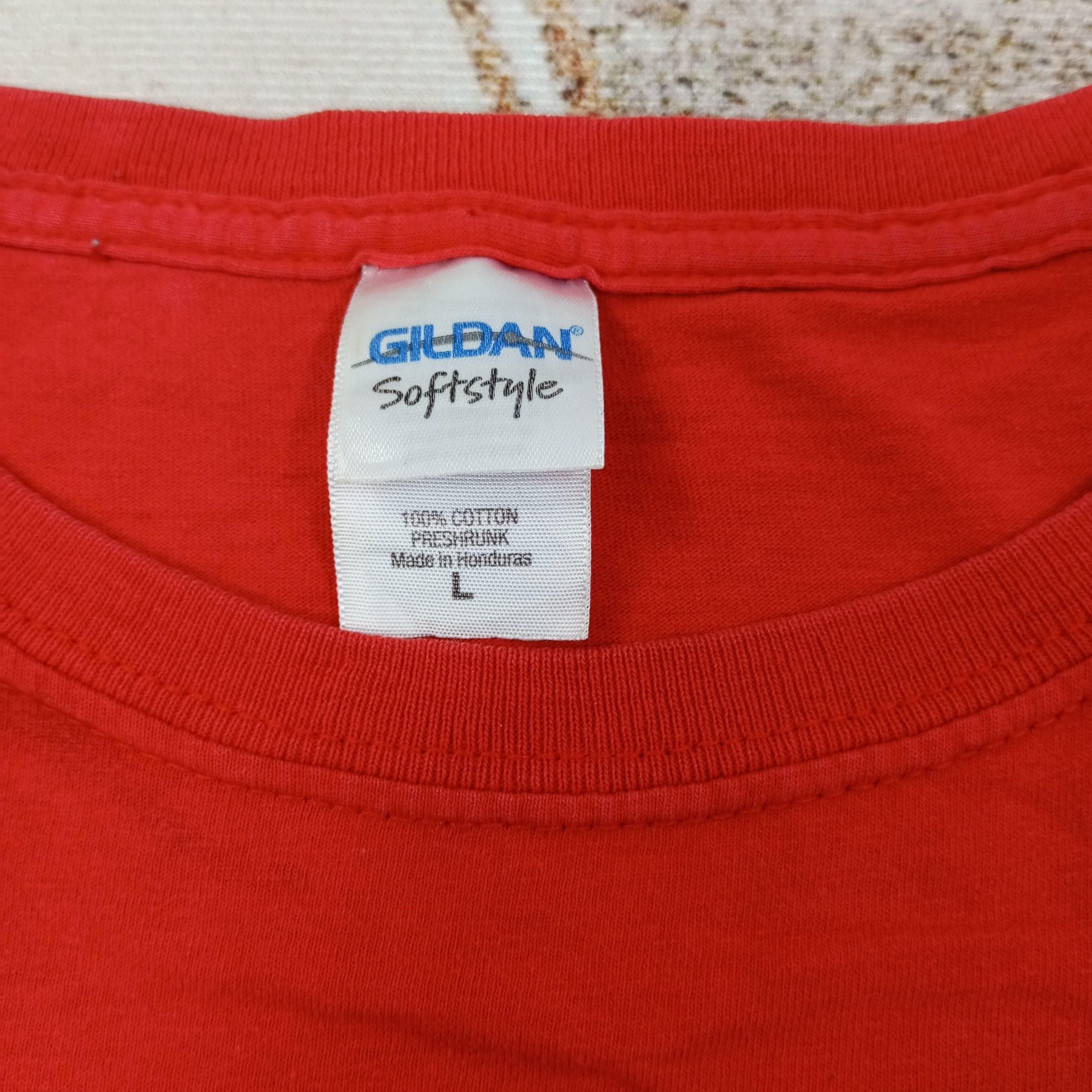 Band Tees Vintage Red Taylor Swift American Solo Singer Tshirt C239N12 Size US L / EU 52-54 / 3 - 5 Thumbnail