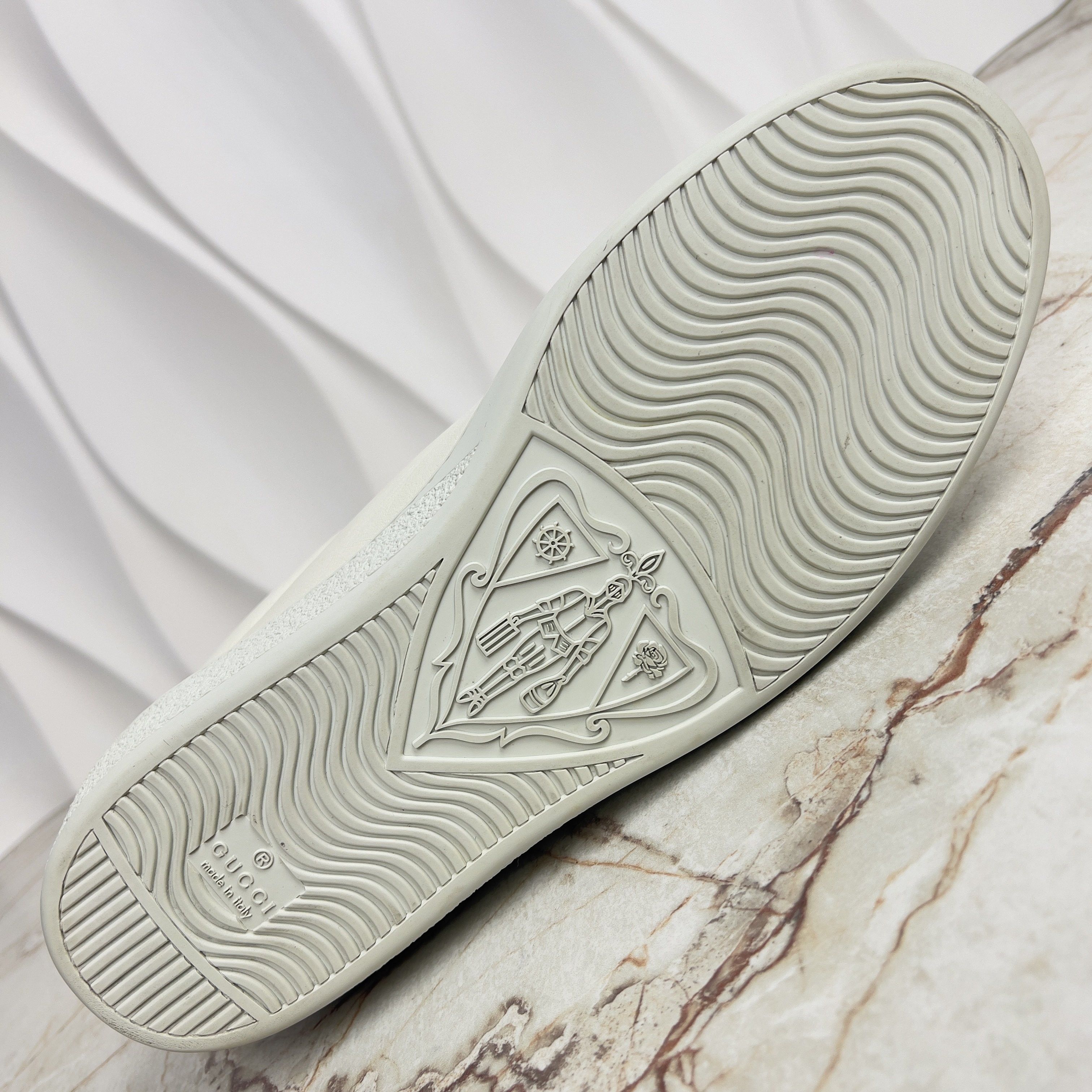 Gucci Ace Band Graphic Print Sneakers Calfskin White Size US 10.5 / EU 43-44 - 24 Thumbnail