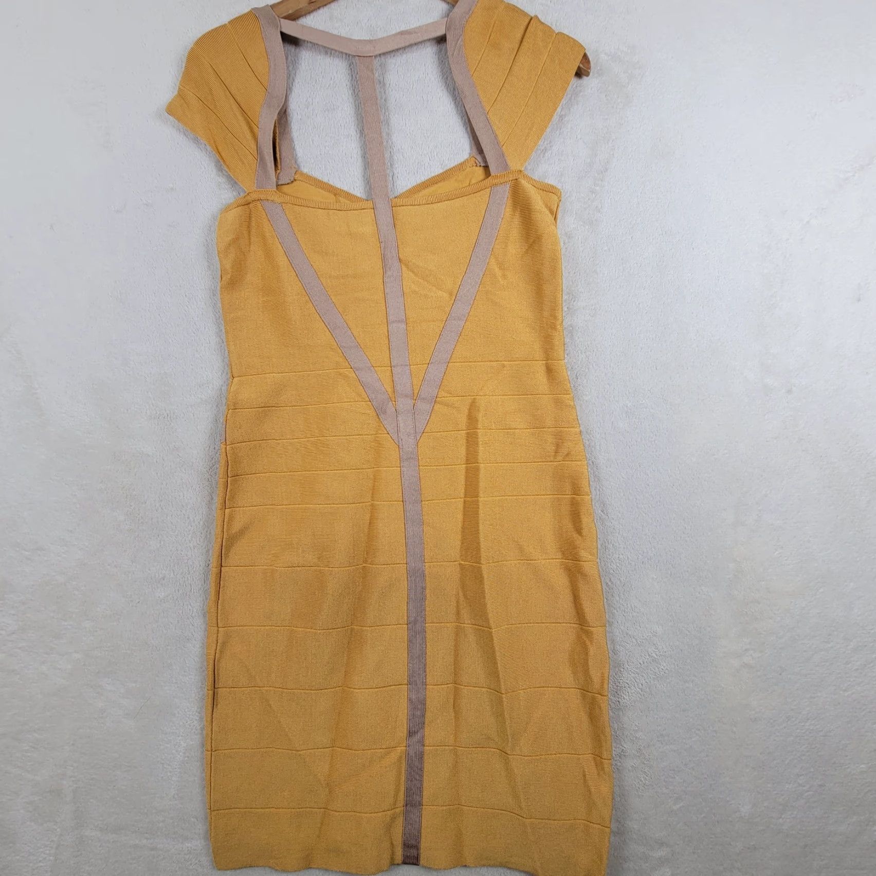Bebe Bebe Dress Shirt Womens Knee Length Sleeveless Yellow Bandage Cut Out Back Large 90s Clubwear Sexy Pencil Cocktail Size L / US 10 / IT 46 - 4 Thumbnail