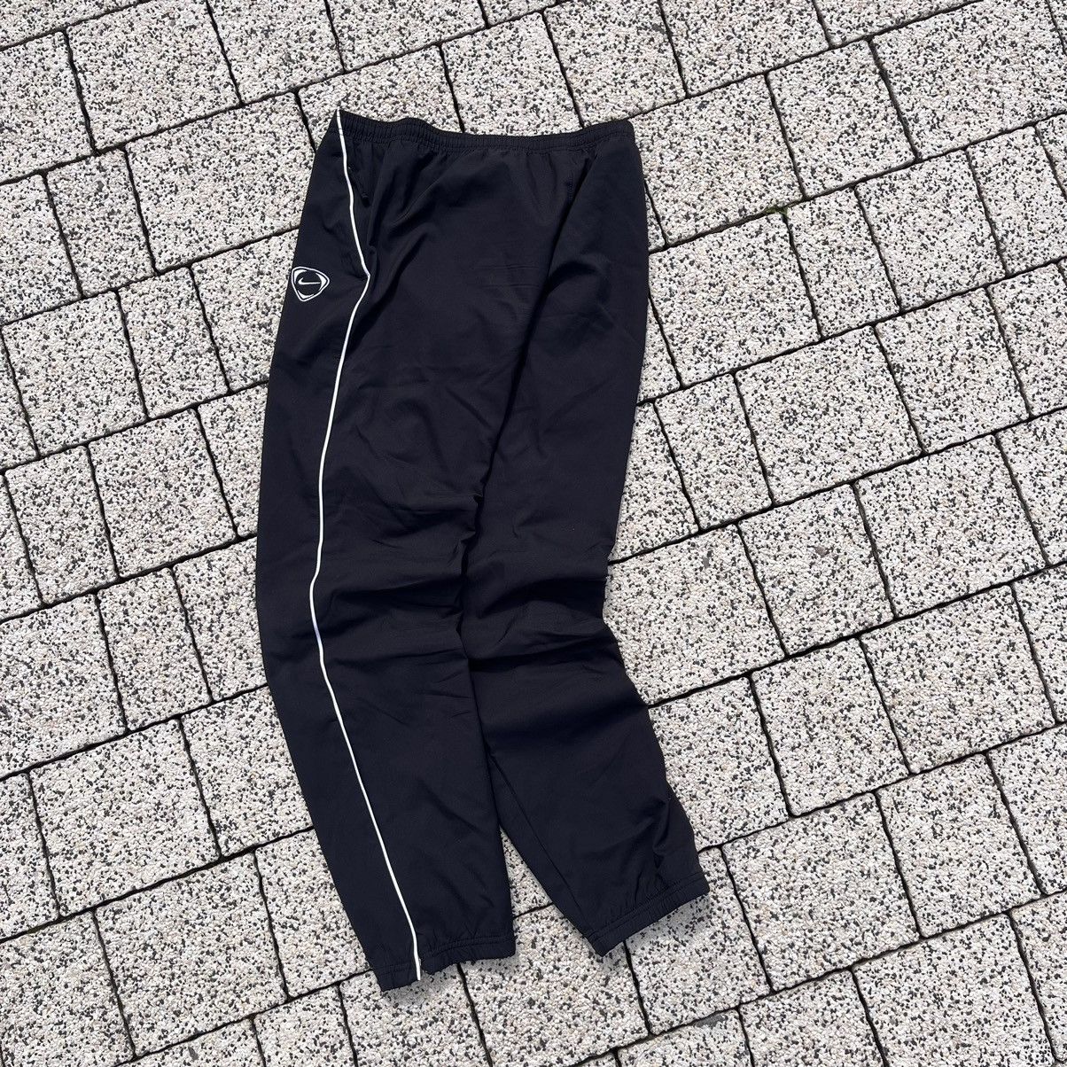 Nike × Vintage Nike Vintage Track Pants Nylon Y2K Drill Streetwear Swoosh Size US 30 / EU 46 - 2 Thumbnail