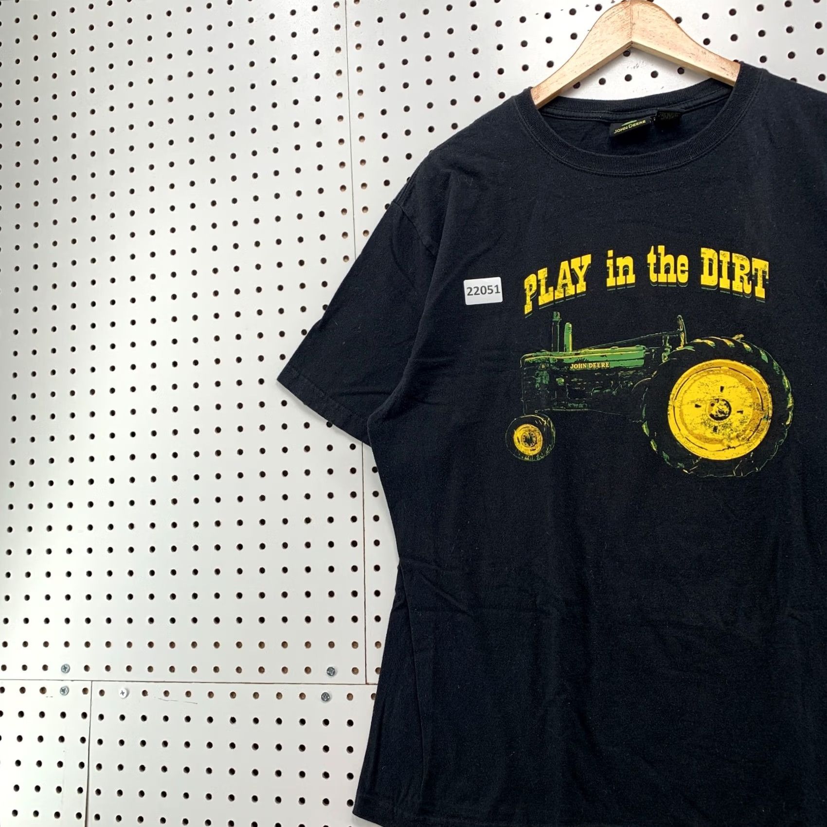 John Deere John Deere Shirt XL Black Play The Dirt Tractor Graphic Men 23x29 Size US XL / EU 56 / 4 - 3 Thumbnail