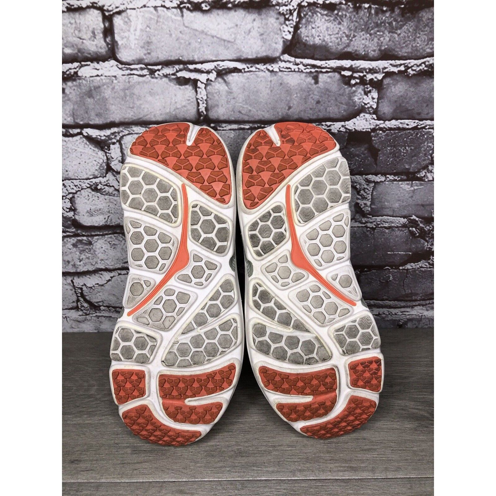 Hoka Hoka One One Bondi 3 Coral Orange Synthetic Lace Up Gym Runn Size US 7.5 / IT 37.5 - 21 Thumbnail