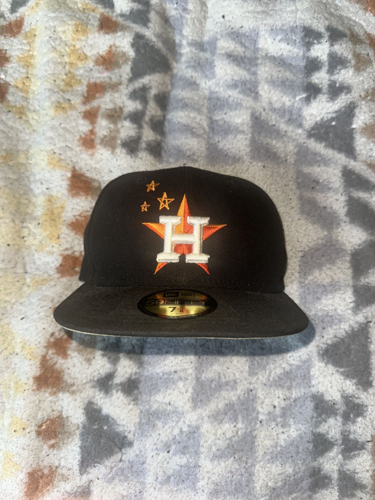 Travis Scott コラボ　ヒューストンアストロズ　ニューエラ　キャップ 楽天市場】Travis Scott x Houston Astros 59FIFTY NAVY NEW ERA
