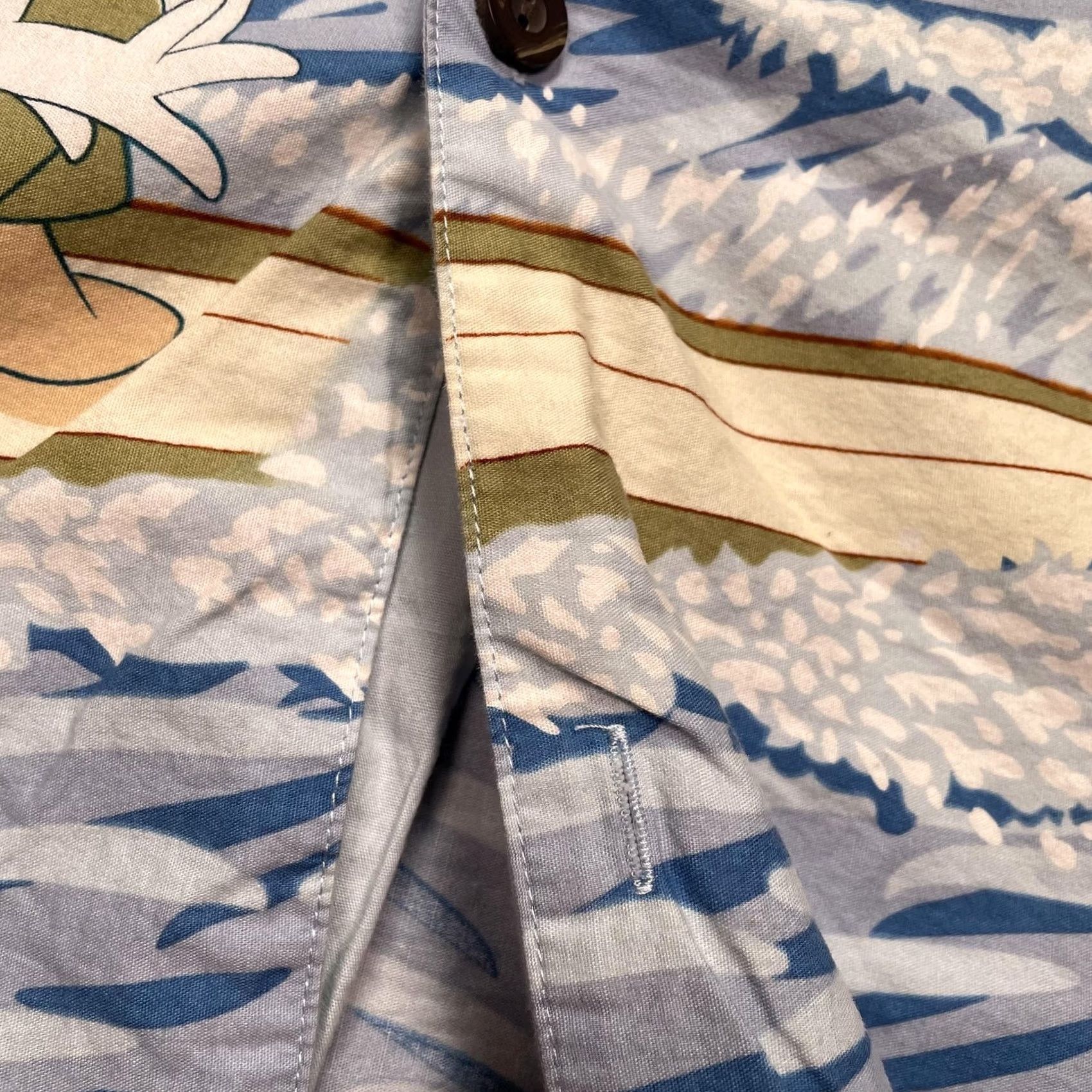 ALOHAS VINTAGE Disneyland Resort Hang Loose Shirt Mens L Hawaiian Aloha Mickey Donald Surf Size US L / EU 52-54 / 3 - 2 Thumbnail