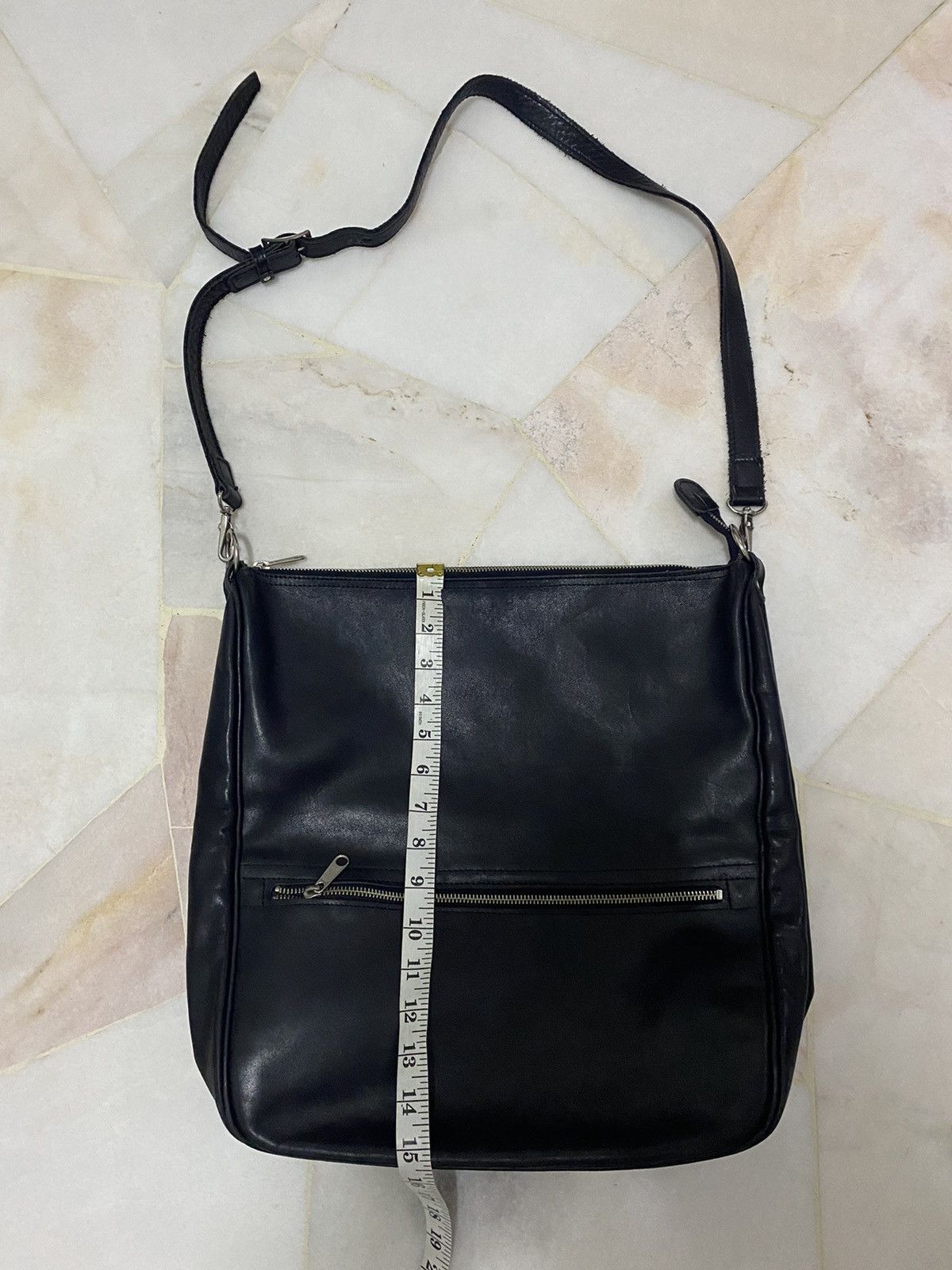 Comme des Garcons Tricot Comme Des Garcons Fully Black Leather Sling bag Size ONE SIZE - 10 Thumbnail