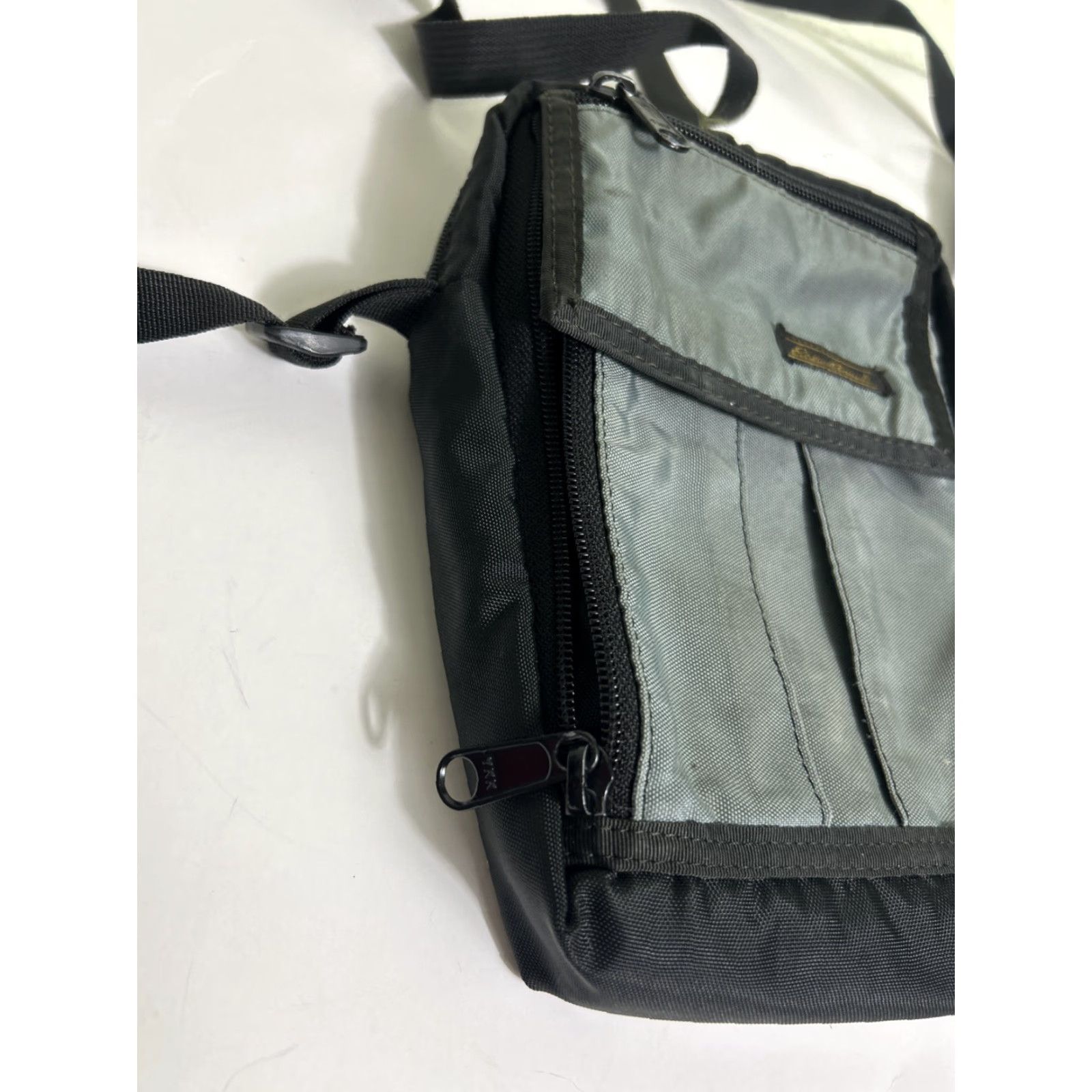 Eddie Bauer VINTAGE Eddie Bauer Crossbody Bag Small Women Gray Nylon 9x5x1 Crossbody Bag Gray Womens Small Retro 90s? Size ONE SIZE - 2 Thumbnail