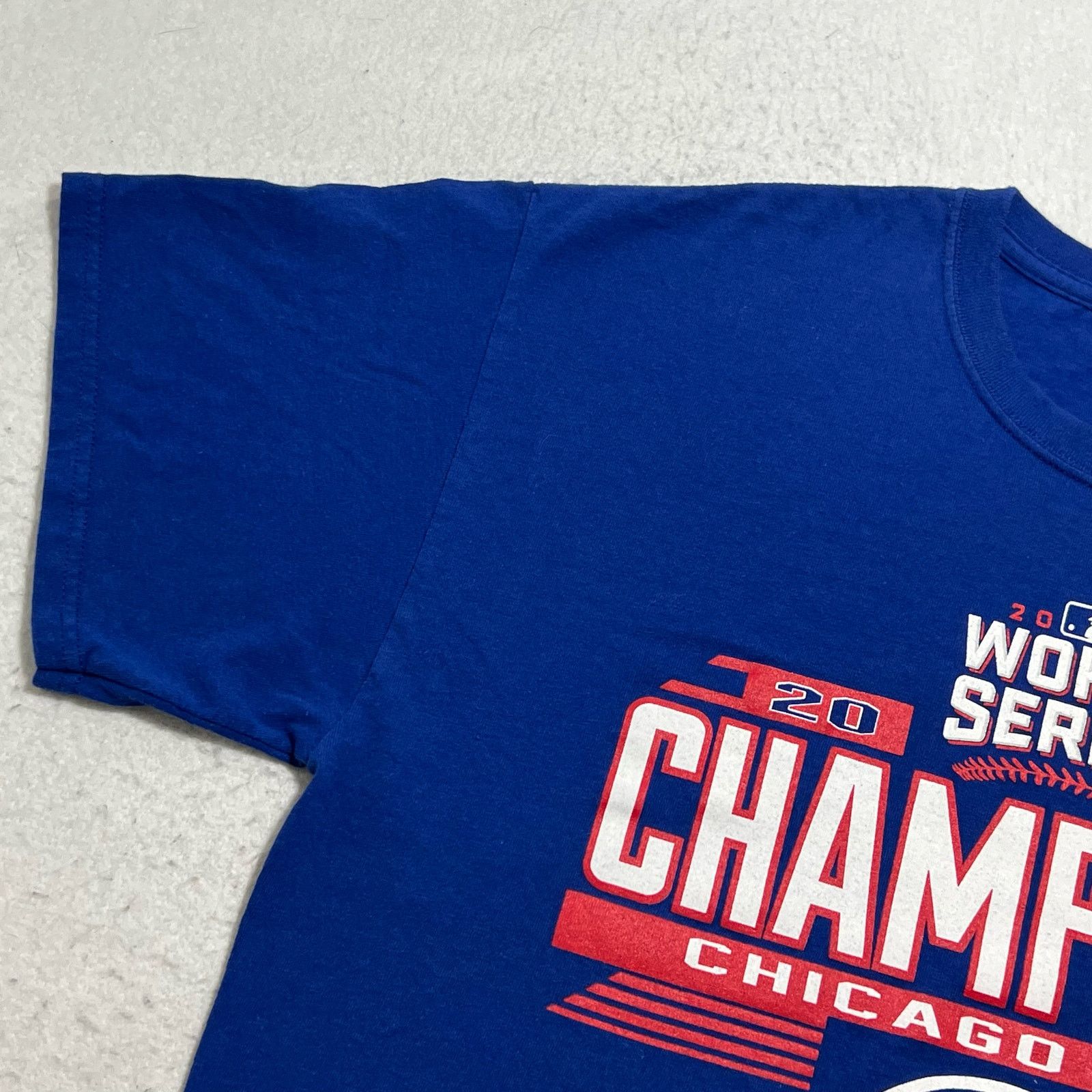 MLB Chicago Cubs Men’s Large 2016 World Series Graphic T Shirt Size US L / EU 52-54 / 3 - 5 Thumbnail