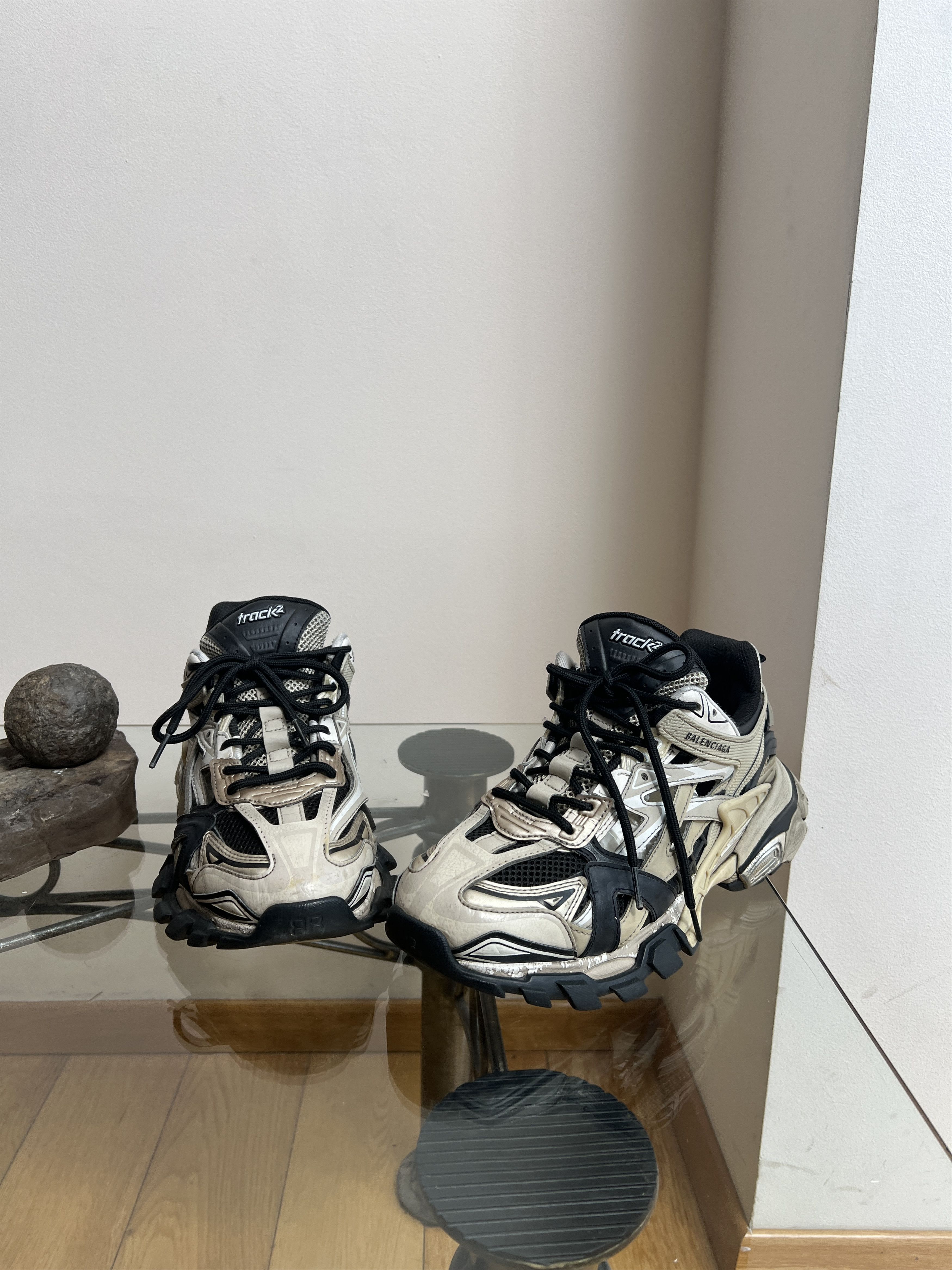 Balenciaga TRACK.2 BEIGE SZ EU 41 Size US 8 / EU 41 - 6 Thumbnail