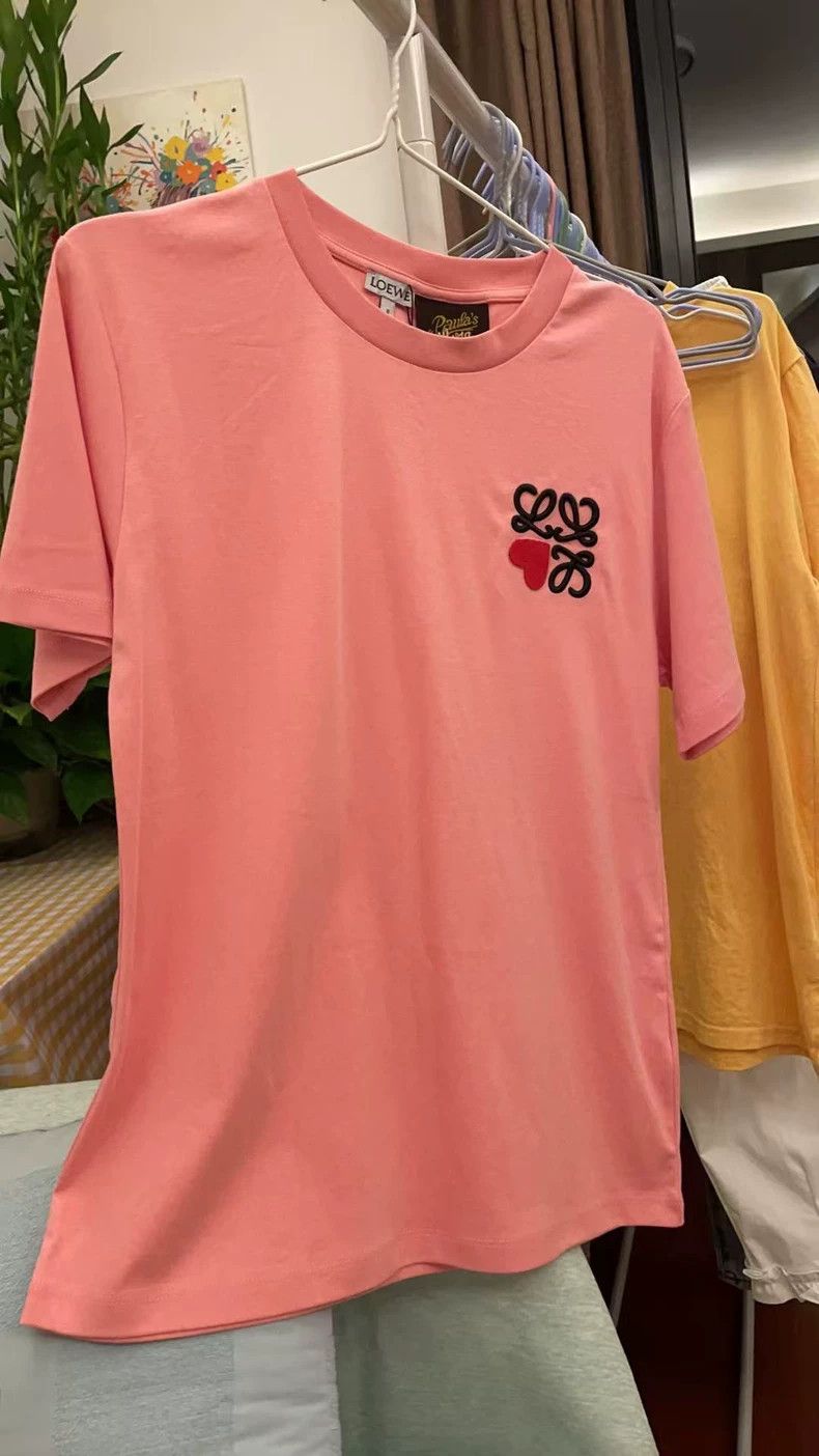 Loewe LOEWE Pink women's short-sleeved T-shirt Size M / US 6-8 / IT 42-44 - 2 Thumbnail