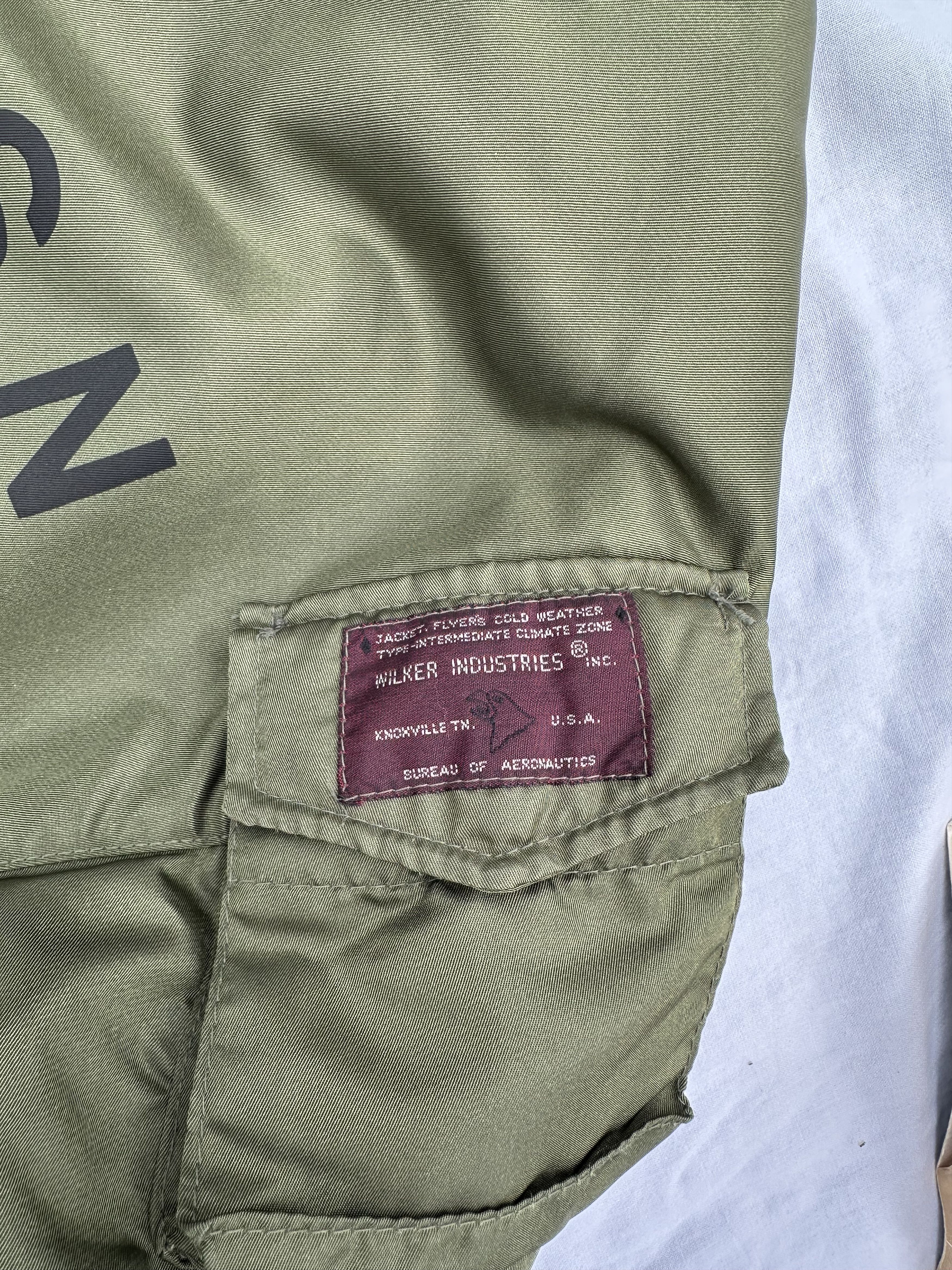 Vintage US Navy MA-1 Bomber Flight Jacket 1980s M Size US M / EU 48-50 / 2 - 4 Thumbnail