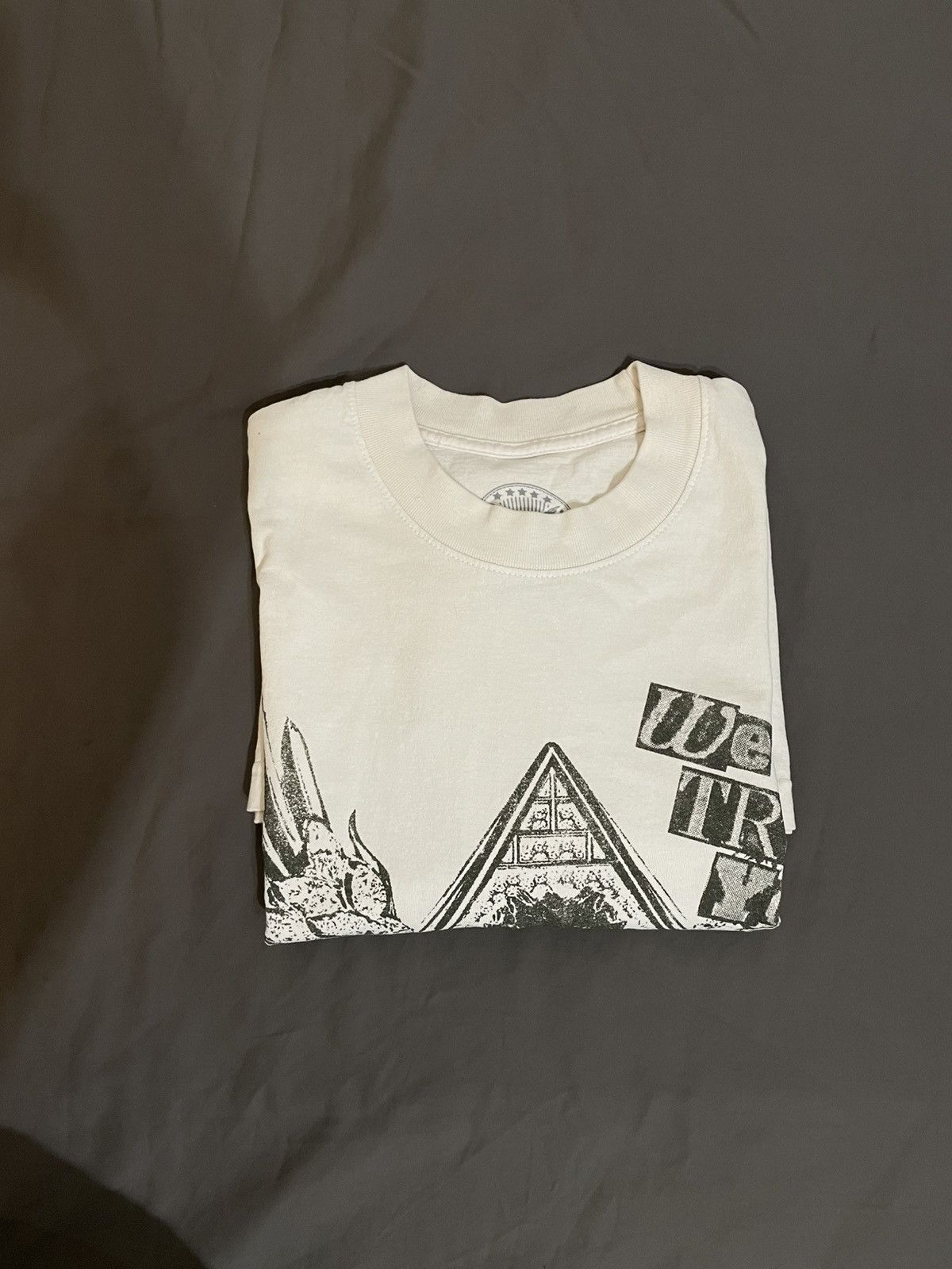 Band Tees × Future Future “we don’t trust you” tour tee shirt M NEW ! Size US M / EU 48-50 / 2 - 3 Thumbnail