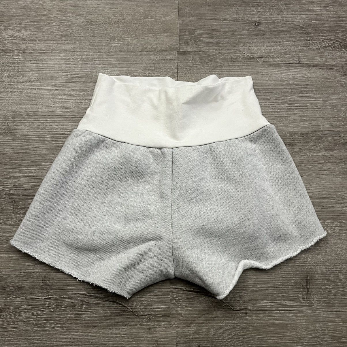 SKYLRK Justin Bieber SKYLRK Mini Shorts Hailey Grey Size 28" / US 6 / IT 42 - 7 Thumbnail