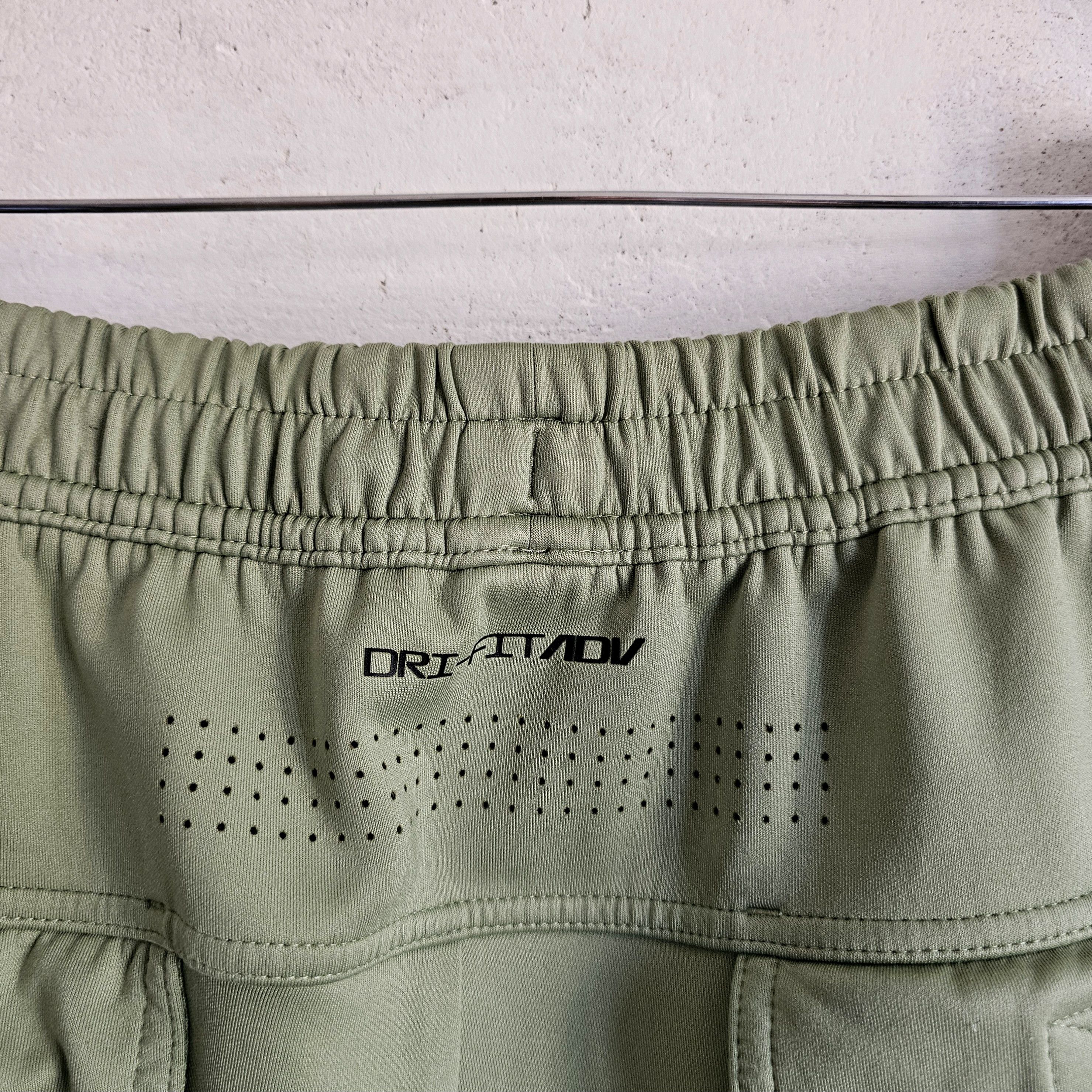 Nike × Nike ACG Nike Dri-Fit ADV A.P.S. shorts Size US 32 / EU 48 - 6 Thumbnail