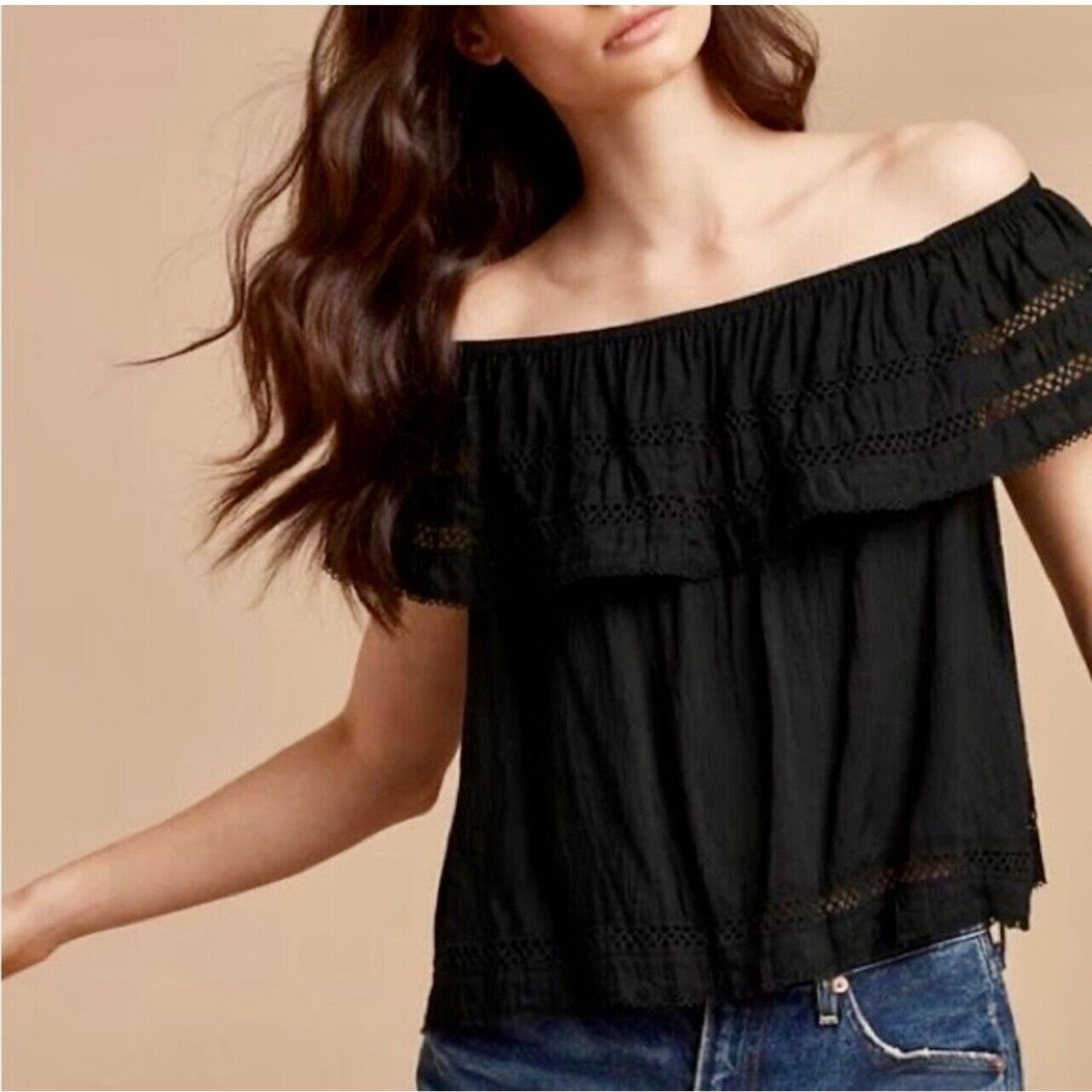 Aritzia Hollande Black Off Shoulder Crochet Ruffle Crop Blouse XS Size XS / US 0-2 / IT 36-38 - 4 Thumbnail
