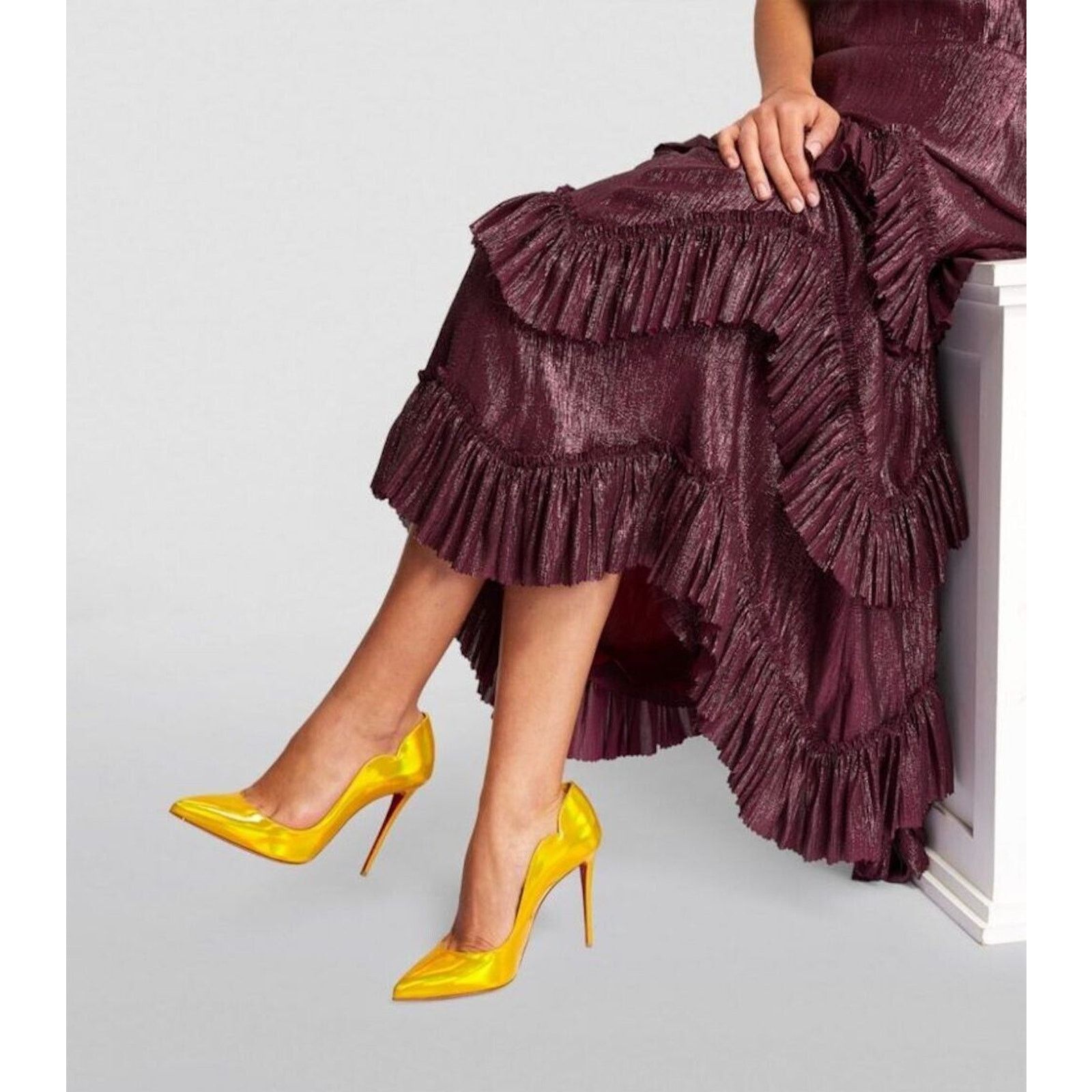 Christian Louboutin Christian Louboutin Hot Chick 100 Patent Yellow Pumps 36 Size US 6 / IT 36 - 13 Thumbnail