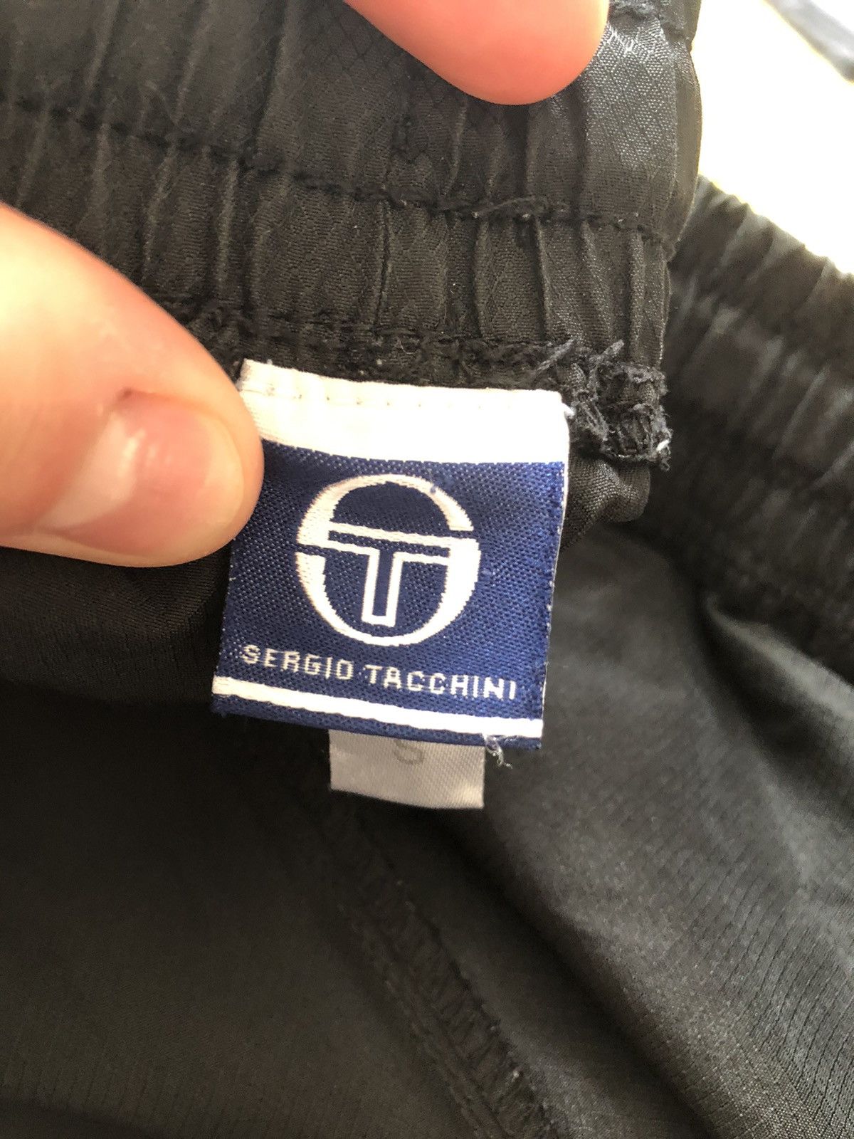Sergio Tacchini SERGIO TACCHINI VINTAGE QUALITY LIGHT SPORT SHORTS Size US 30 / EU 46 - 4 Thumbnail
