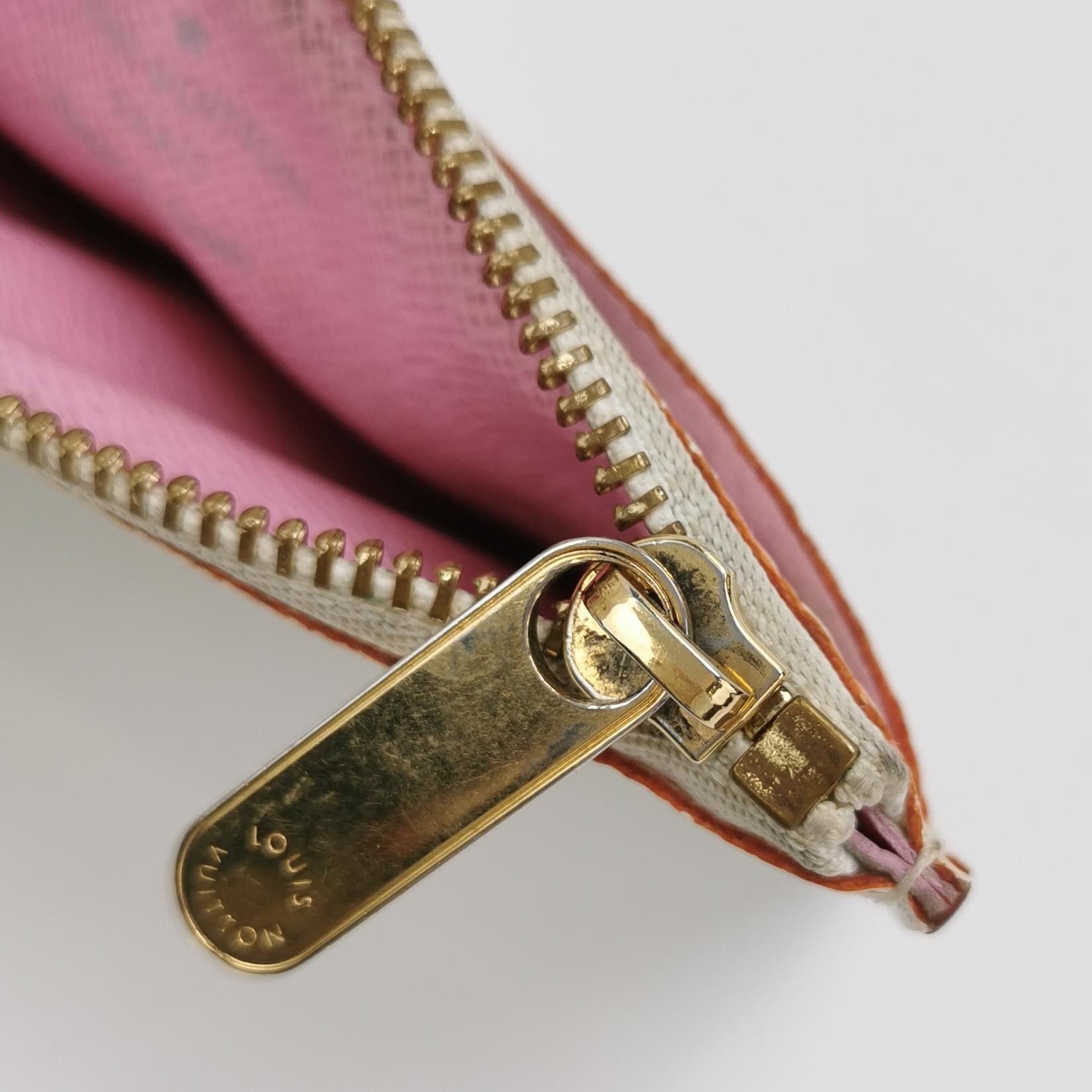 Louis Vuitton Louis Vuitton (LV) White Tricolor Coin Purse -y2506 Size ONE SIZE - 4 Thumbnail