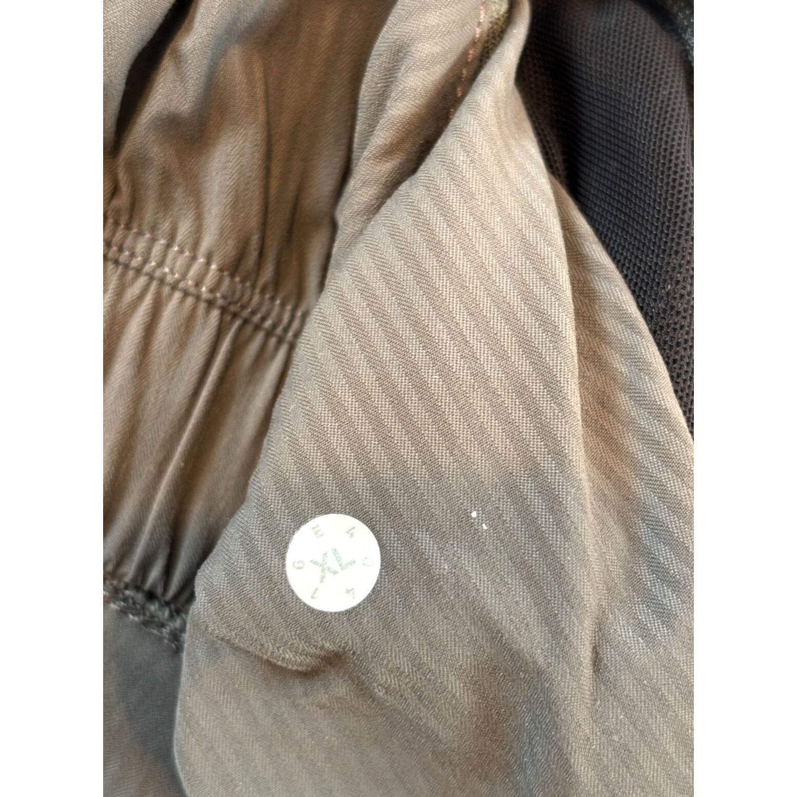Lululemon Lululemon Joggers Men's XL Gray Sweatpant Casual Gym Training Stretch Workout Size US 36 / EU 52 - 3 Thumbnail
