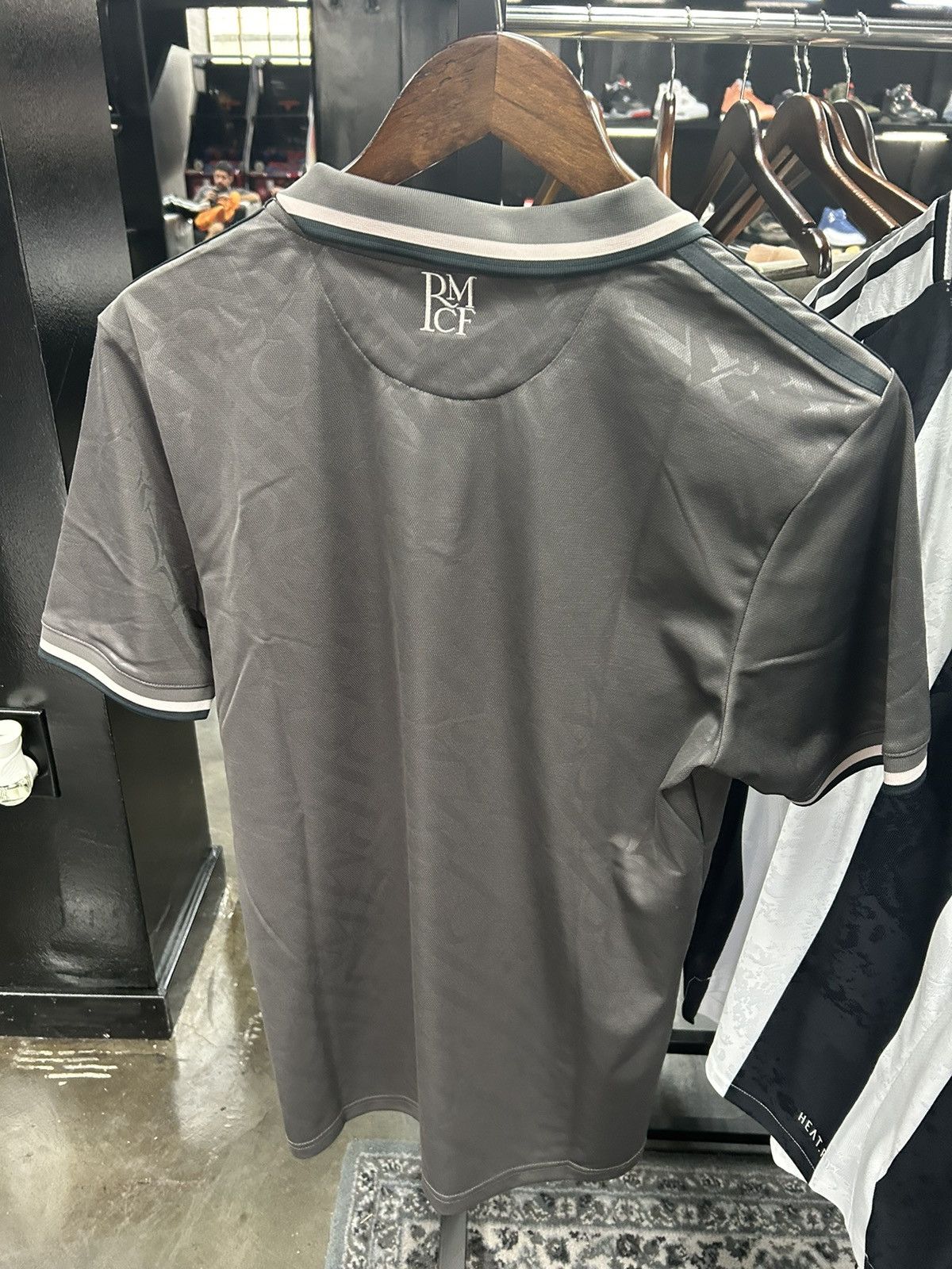 Adidas Real Madrid 2024 3rd kit Size US M / EU 48-50 / 2 - 2 Thumbnail