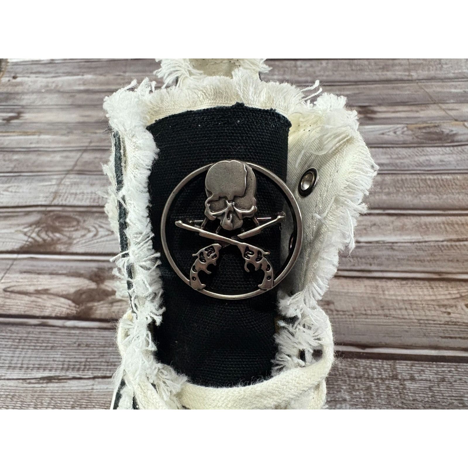 Mastermind World xVESSEL X Roarguns X MASTERMIND Guns N' Skull Highs sneakers Size US 8.5 / EU 41-42 - 10 Thumbnail