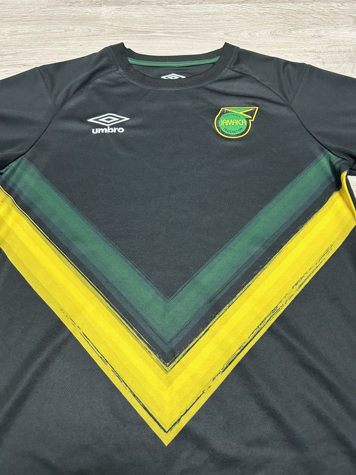 Umbro Umbro Jersey National Team Jamaica Training shirt size M Size US M / EU 48-50 / 2 - 2 Thumbnail