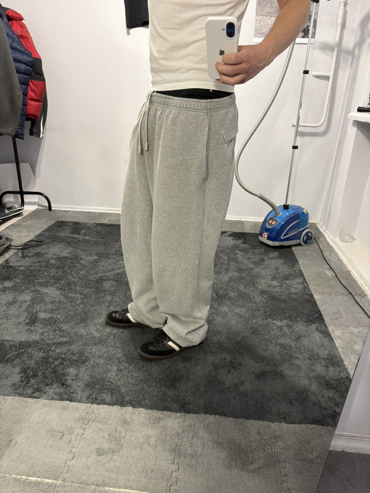 Nike Vintage Nike Baggy Basic Gray Sweatpants Size US 32 / EU 48 - 4 Thumbnail