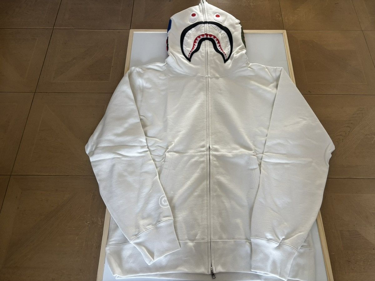Bape Authentic ape bape shark full zip hoodie ivory XL new Size US XL / EU 56 / 4 - 1 Thumbnail