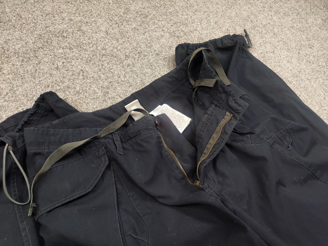 Nike Vtg Nike Baggy Cargo Zip Logo drawstrings Pants Y2K Style Size US 34 / EU 50 - 15 Thumbnail