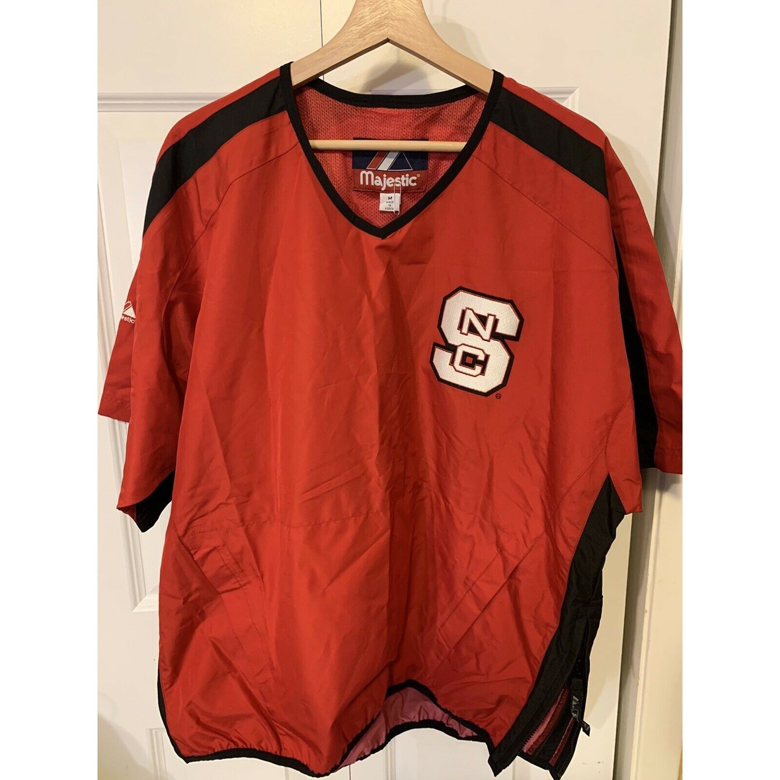 Majestic Majestic NC STATE Sz M BASEBALL WARM UP Pullover Side ZIP JA Size US M / EU 48-50 / 2 - 3 Thumbnail