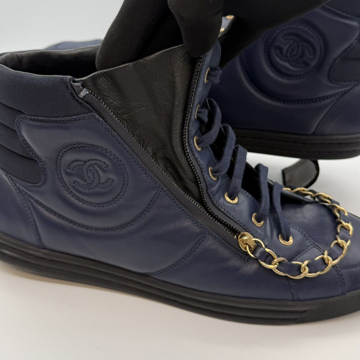 Chanel Chanel High-Top Sneakers in Navy Lamdskin Size US 11 / EU 44 - 9 Thumbnail