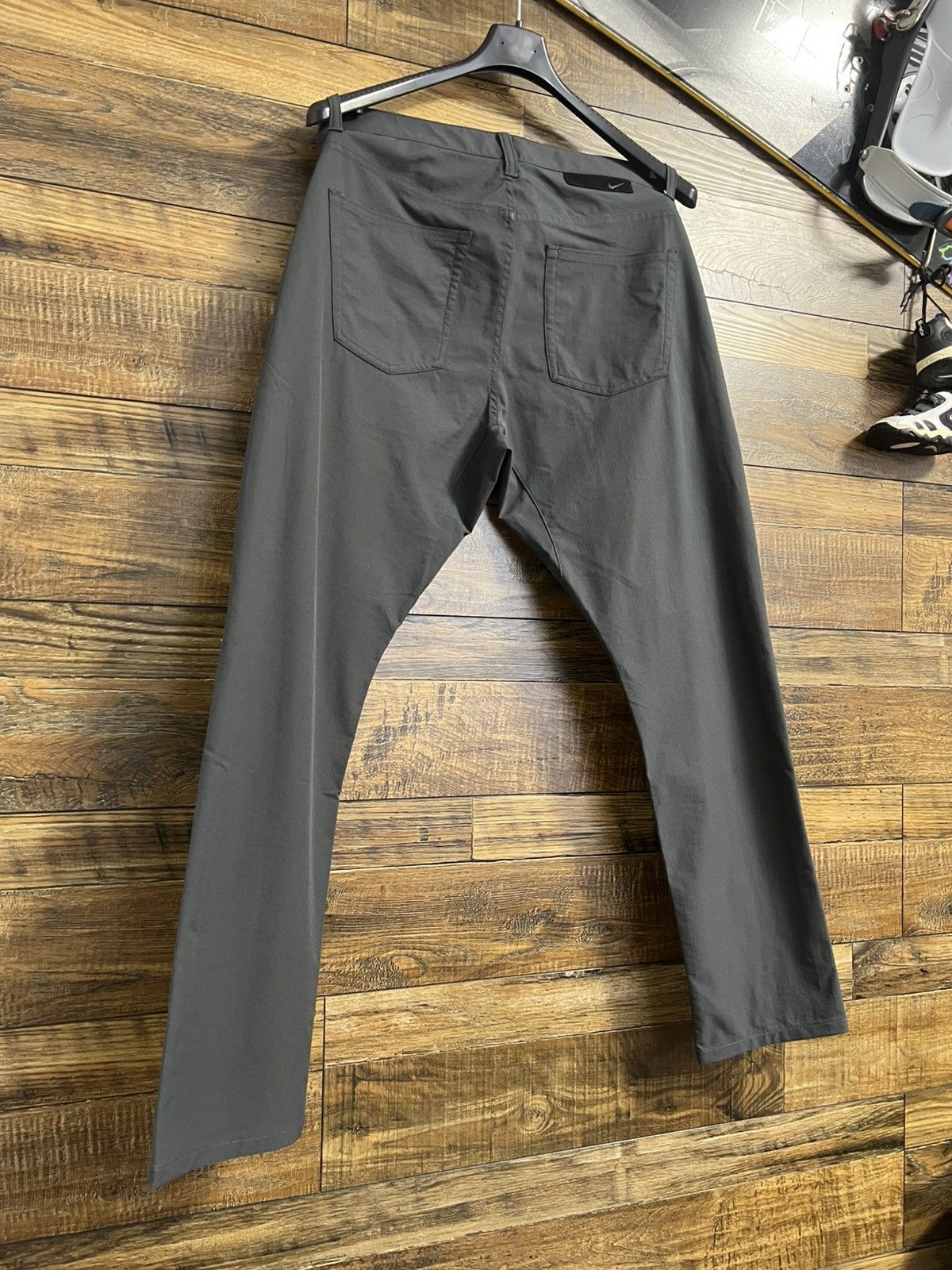 Nike NIKE DRI-FIT Repel 5 Pocket Slim Fit Golf Pants Dark Smoke Size US 32 / EU 48 - 12 Thumbnail
